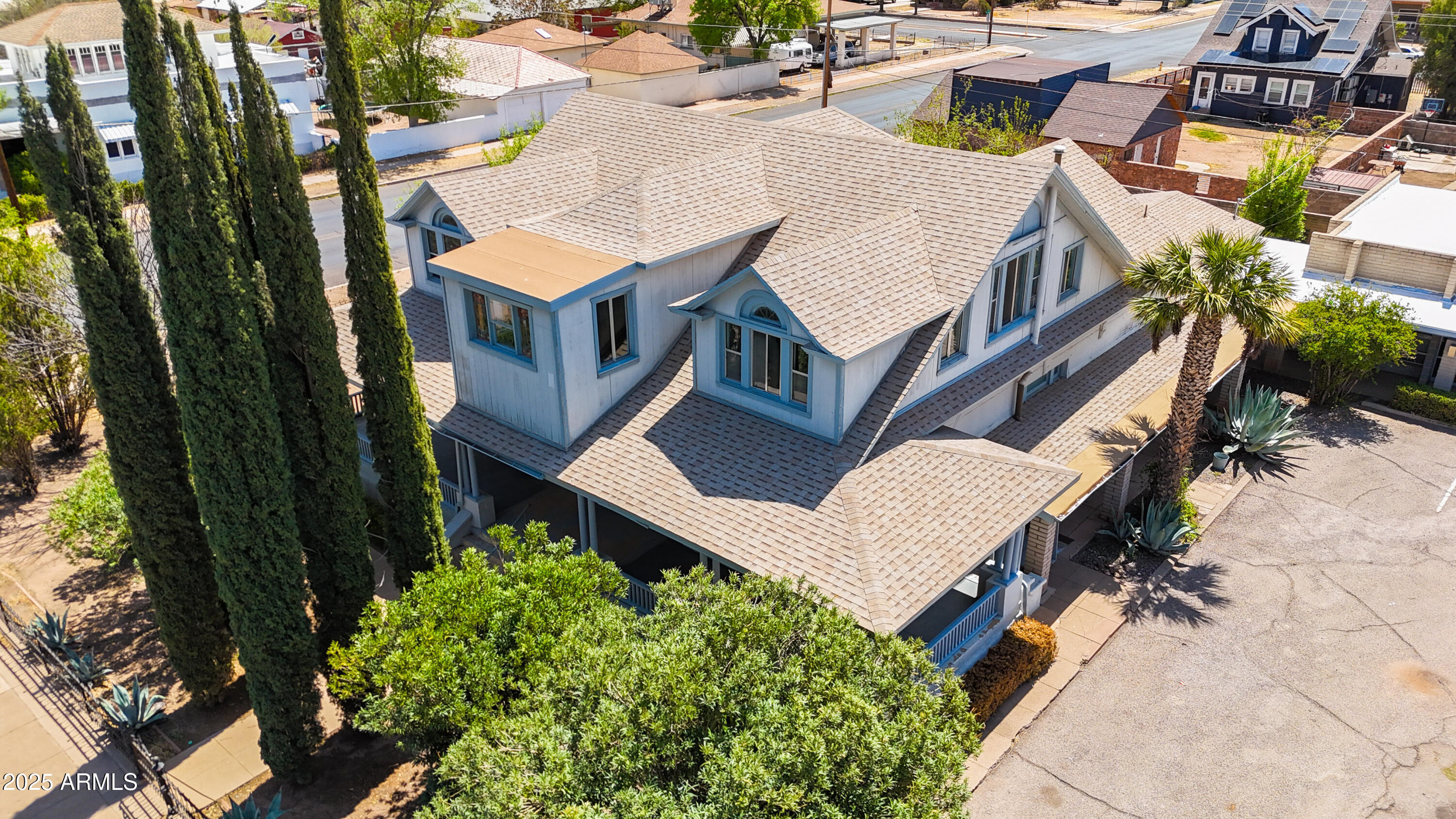 DOUGLAS - Residential