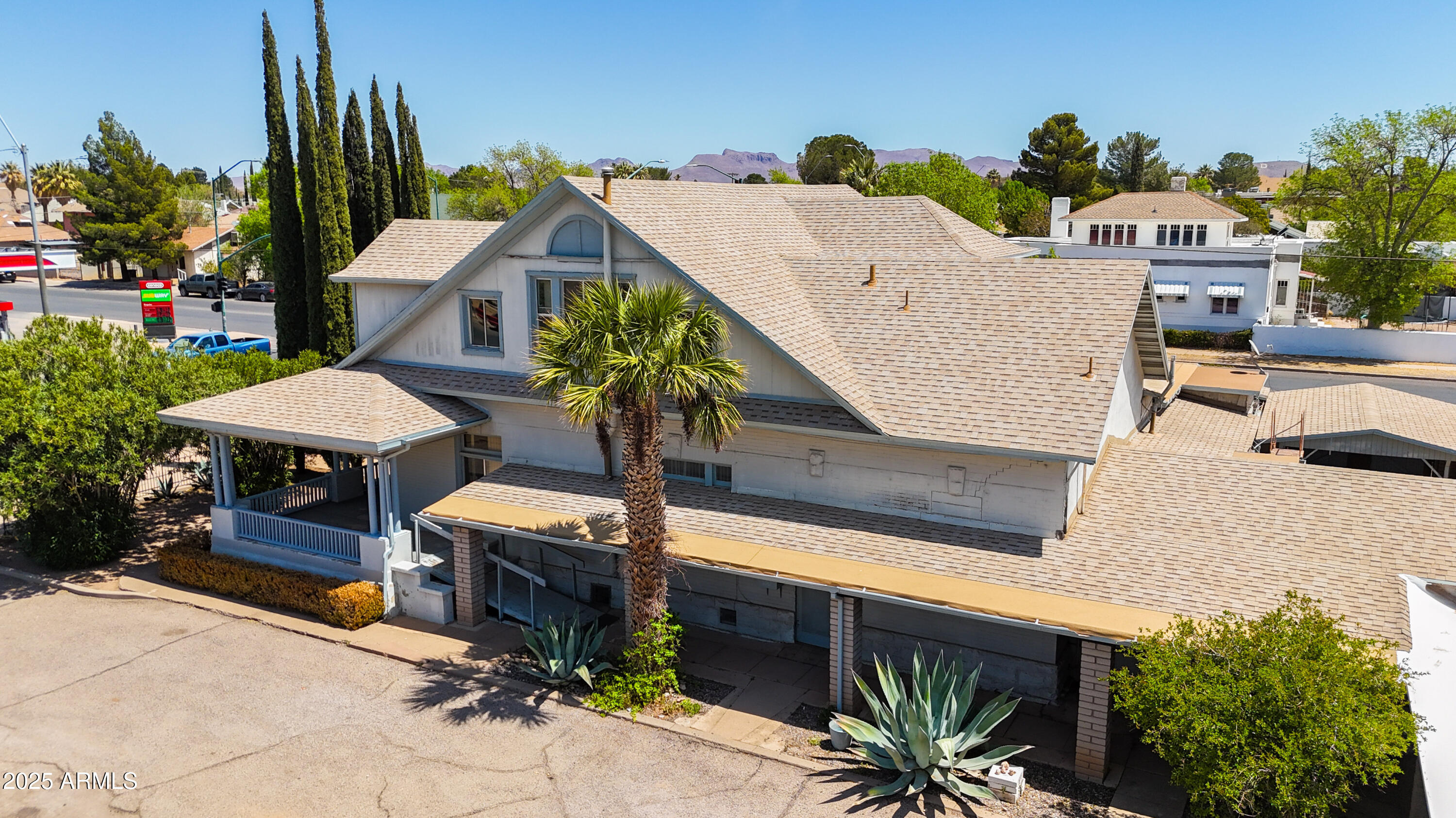 DOUGLAS - Residential