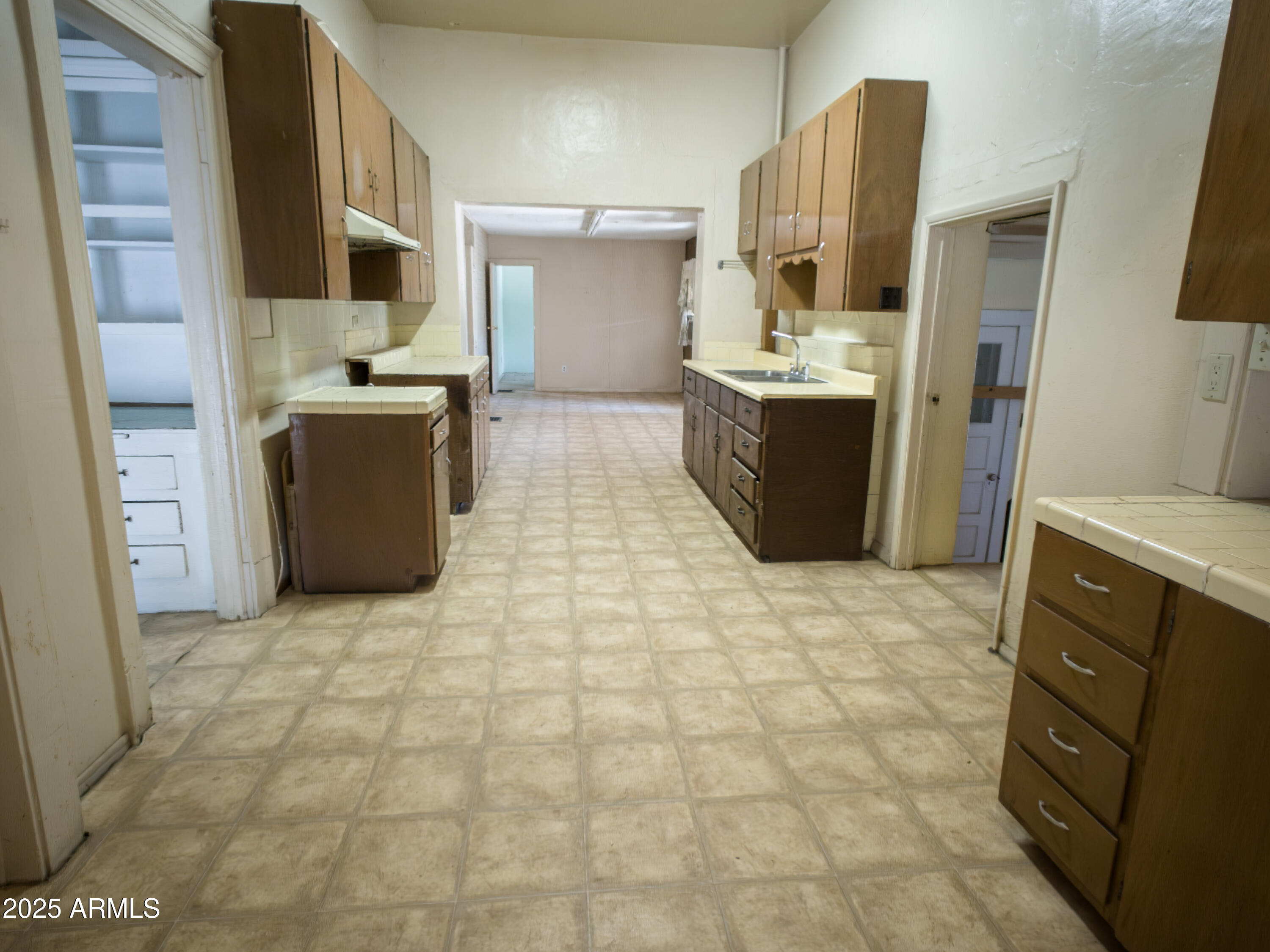 DOUGLAS - Residential