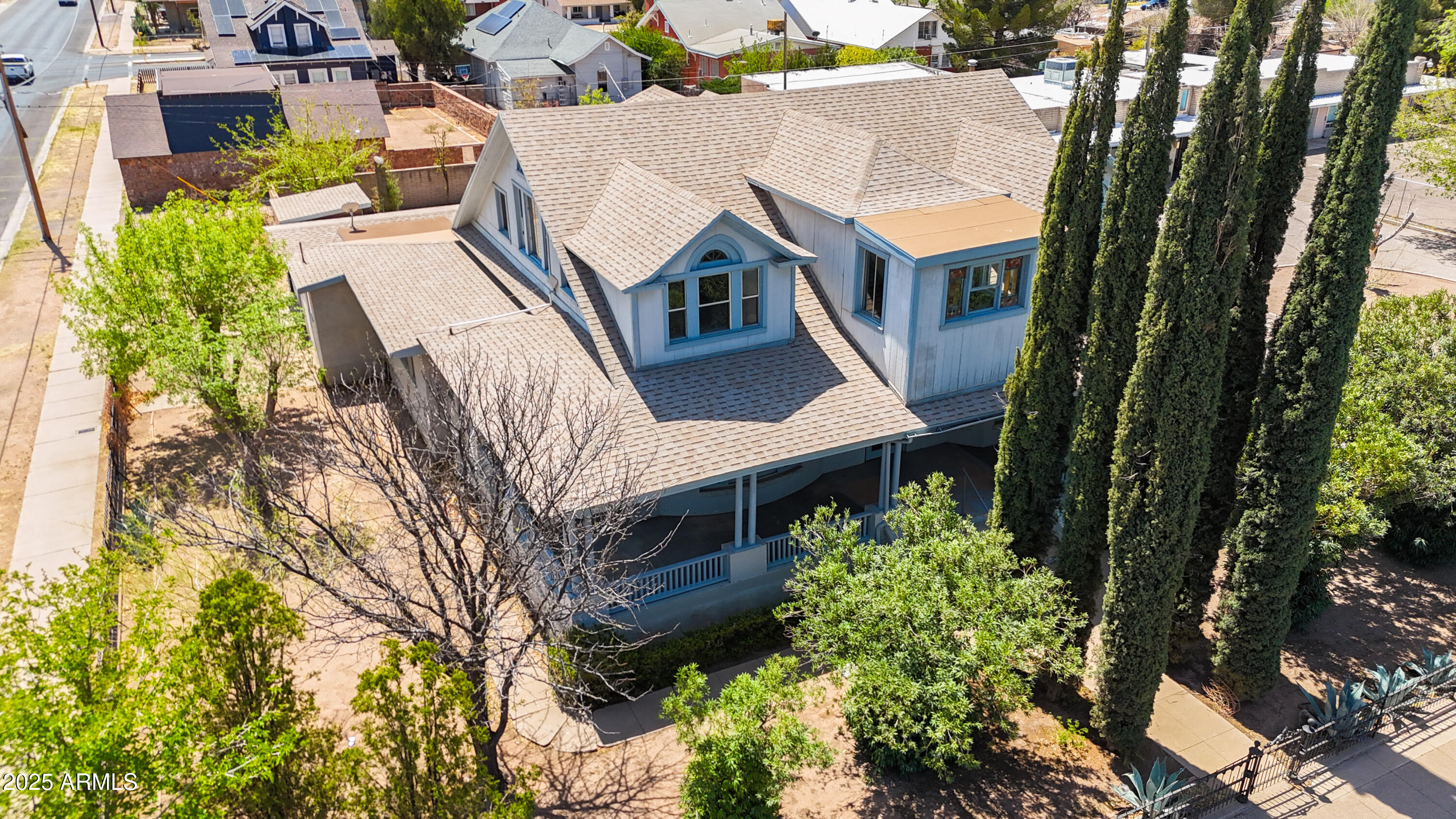 DOUGLAS - Residential