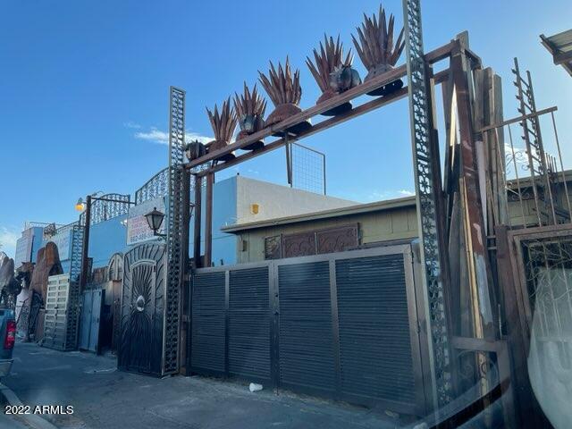 Central Gardens - Commercial Sale