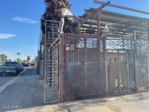 Central Gardens - Commercial Sale