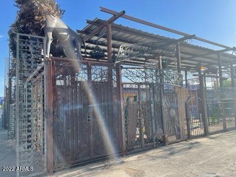 Central Gardens - Commercial Sale