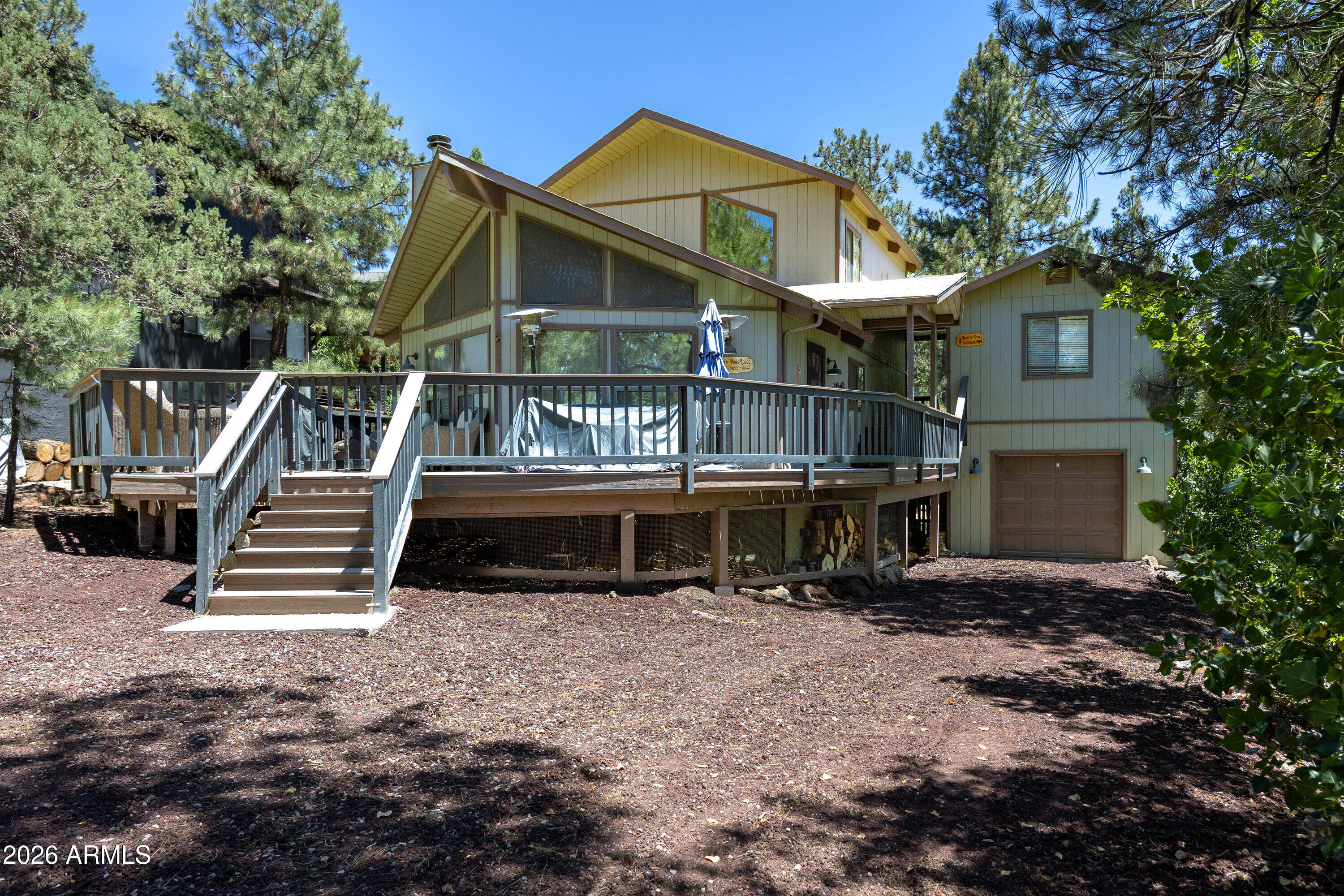 PINEWOOD 16 - Residential