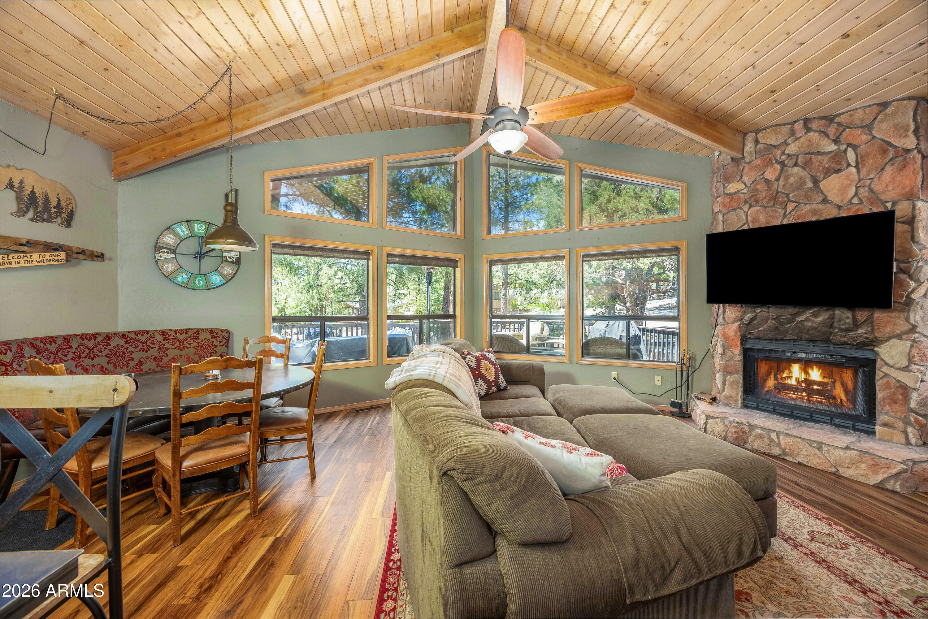 PINEWOOD 16 - Residential