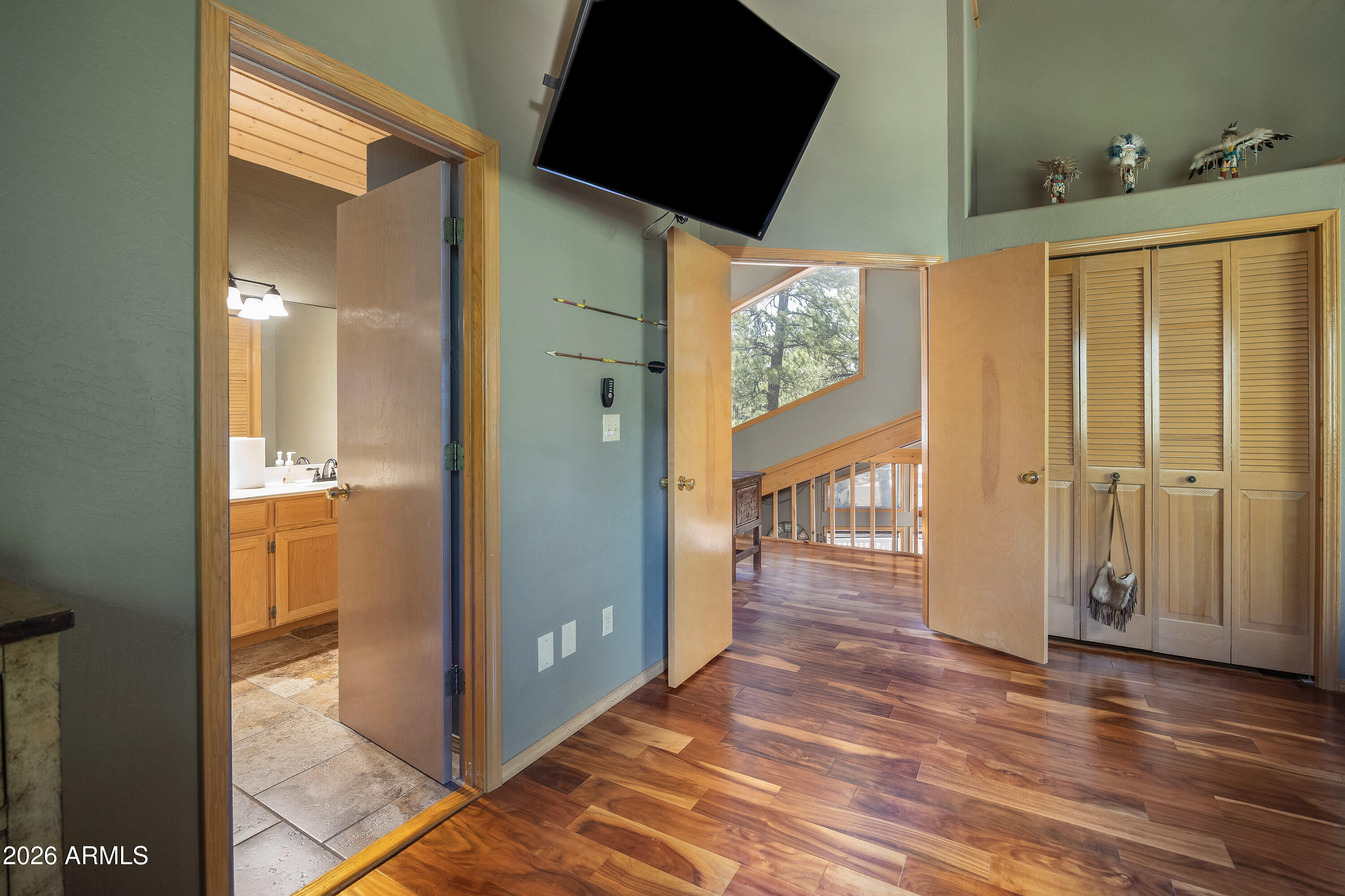 PINEWOOD 16 - Residential