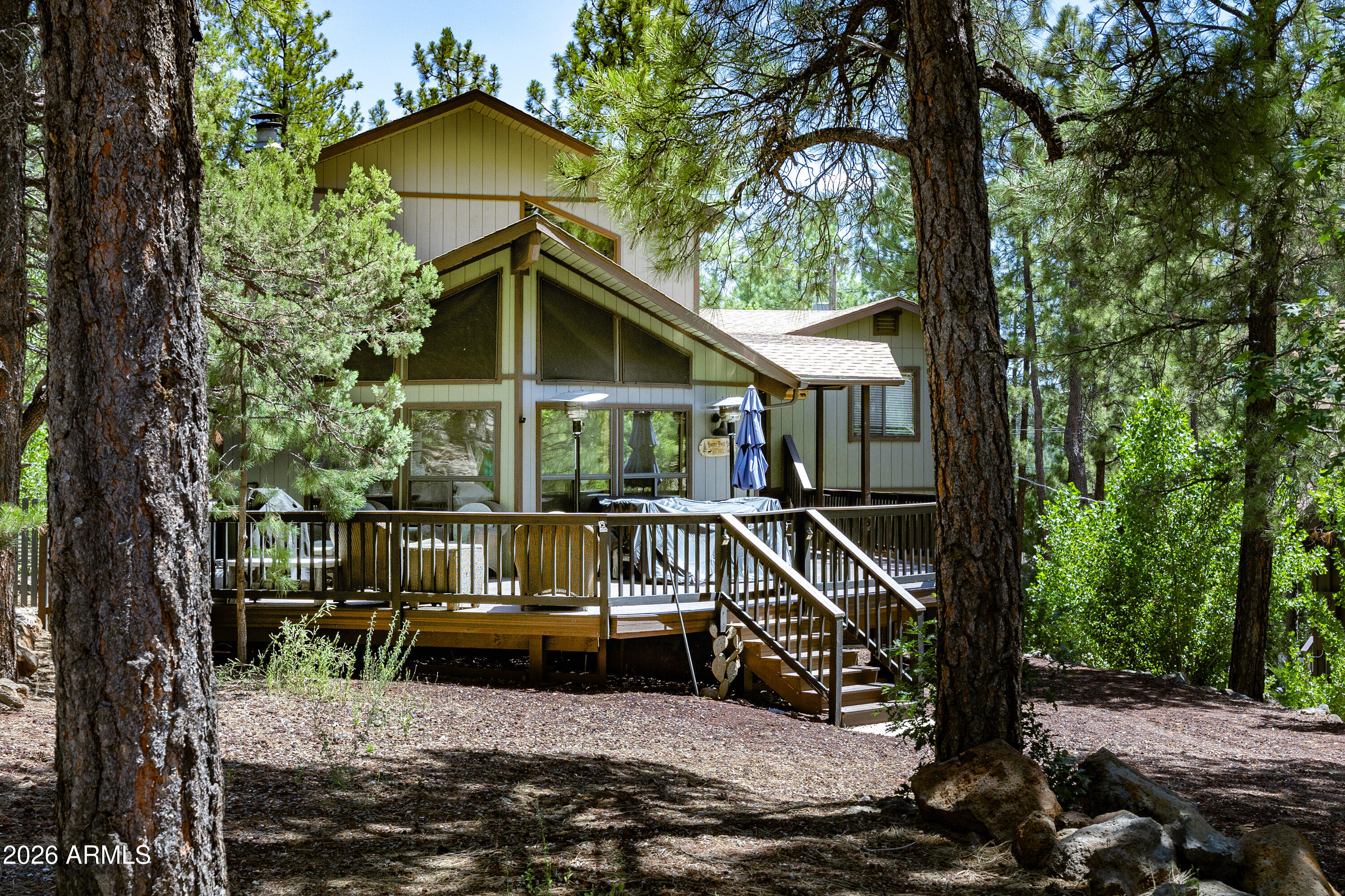 PINEWOOD 16 - Residential
