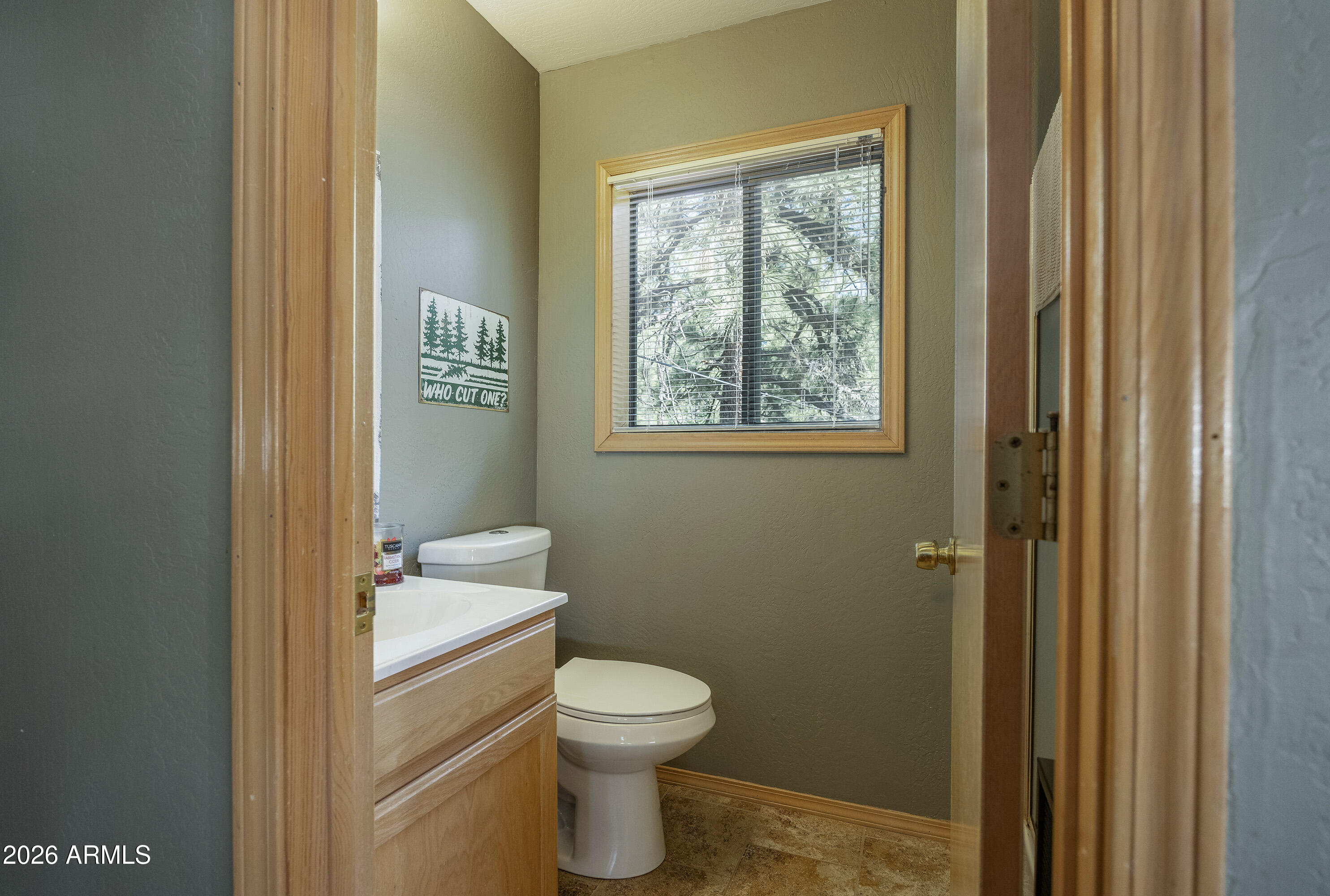 PINEWOOD 16 - Residential