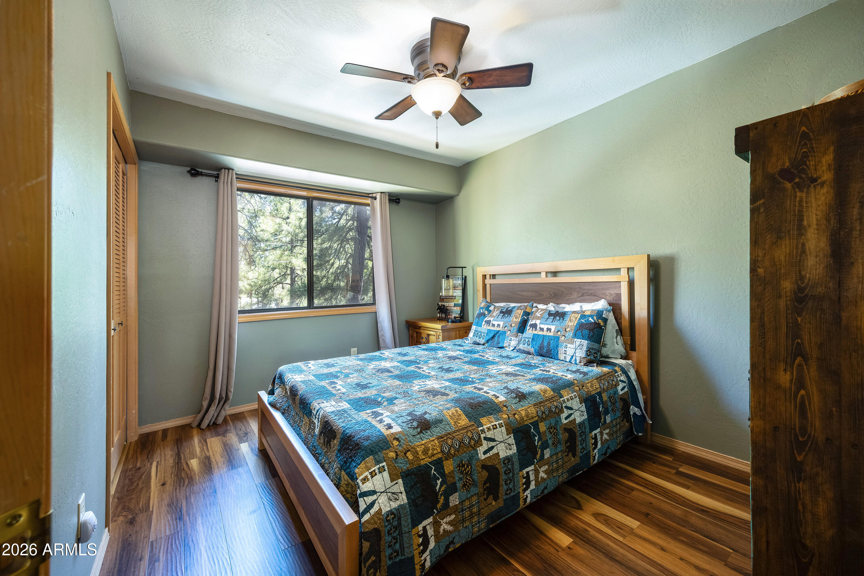 PINEWOOD 16 - Residential
