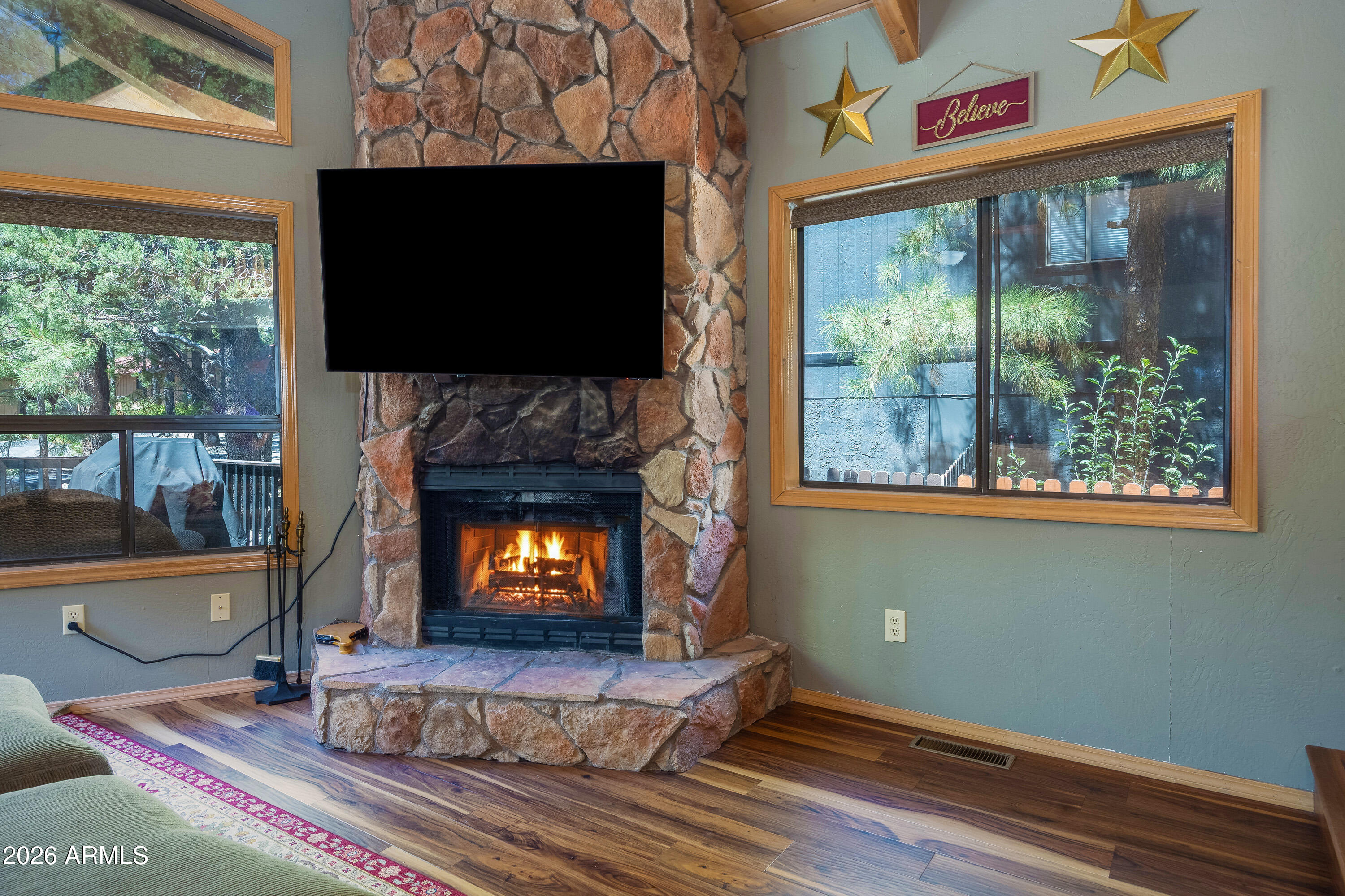 PINEWOOD 16 - Residential