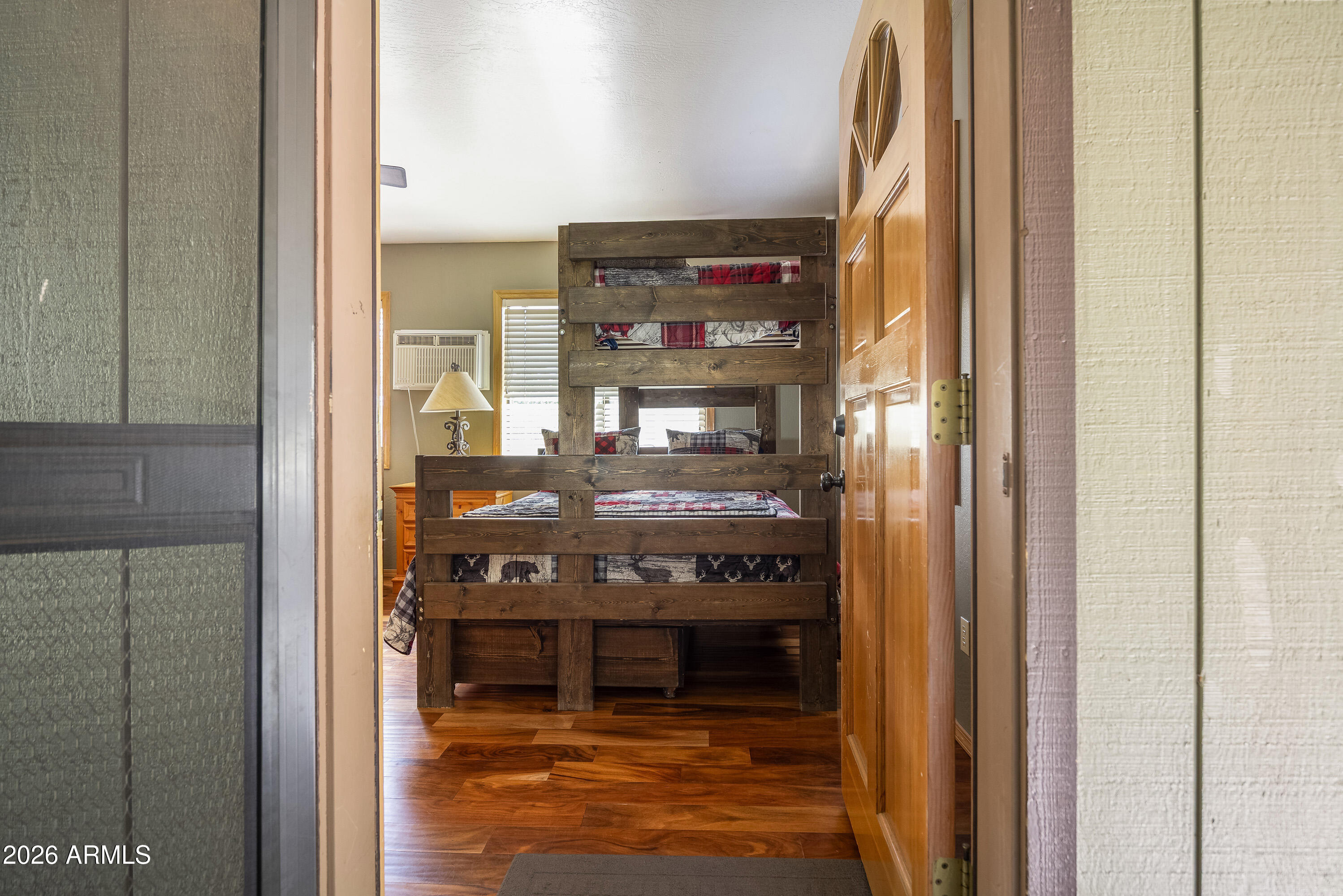PINEWOOD 16 - Residential