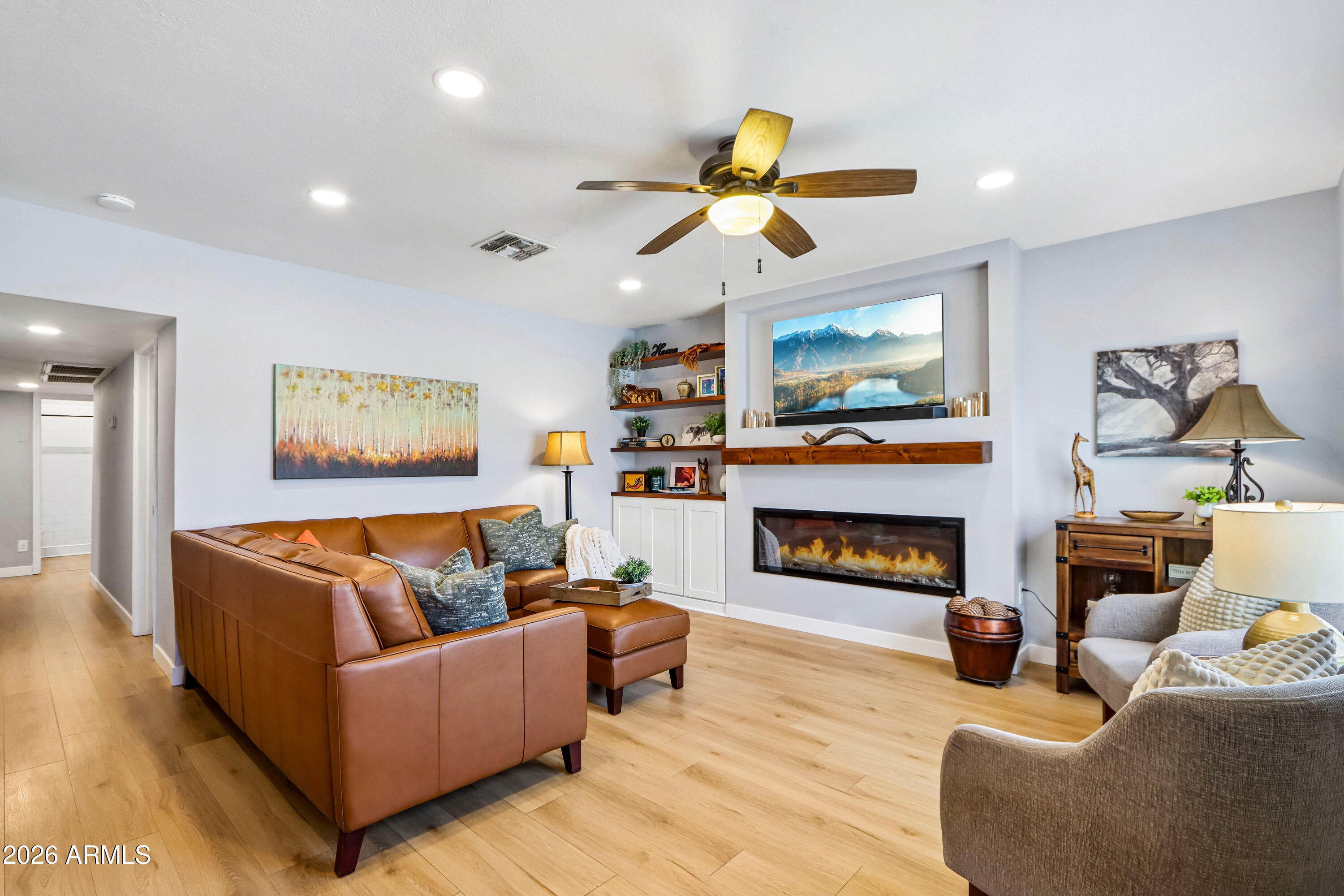 UNIVERSITY ADDITION - Residential
