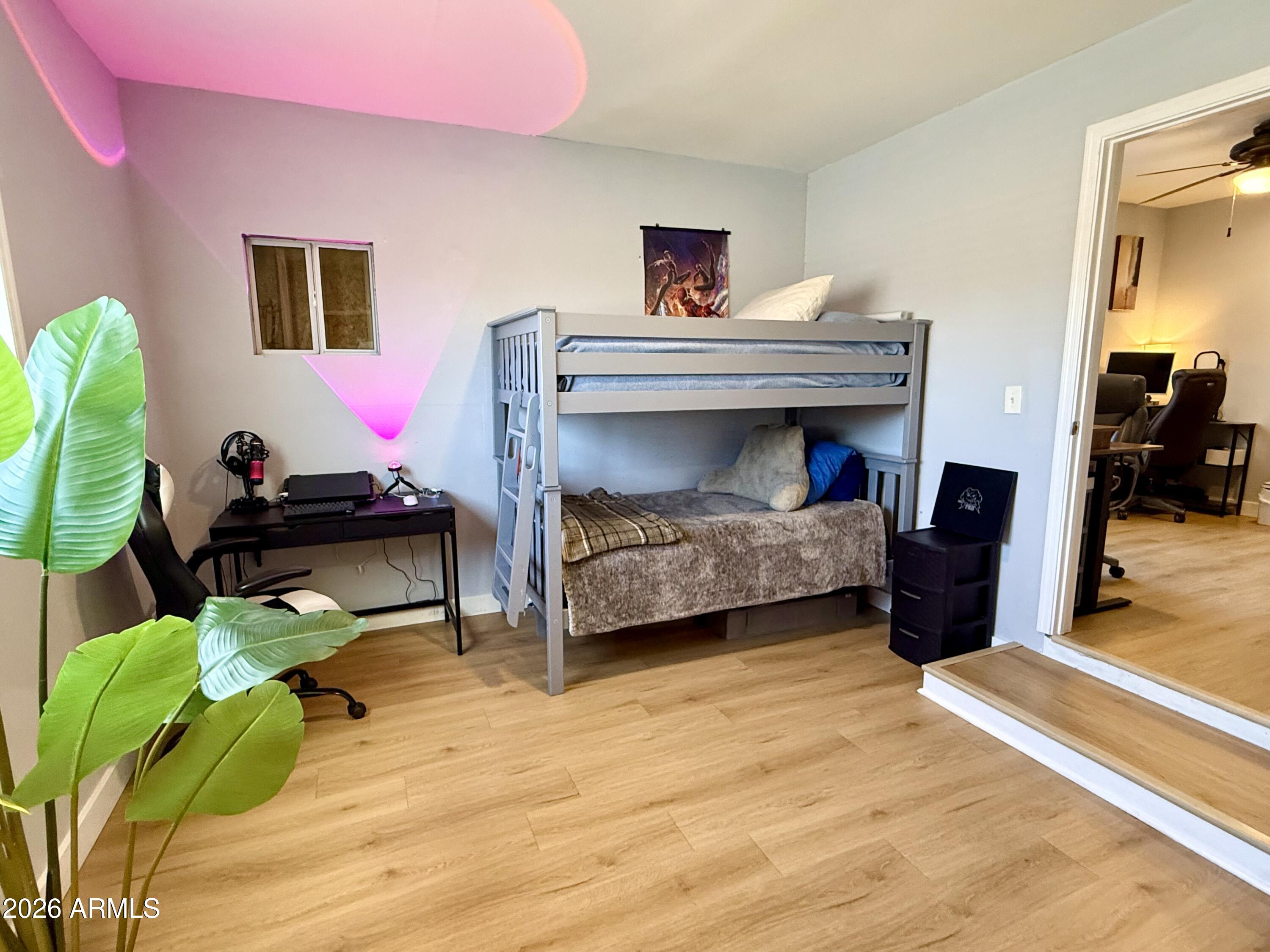 UNIVERSITY ADDITION - Residential