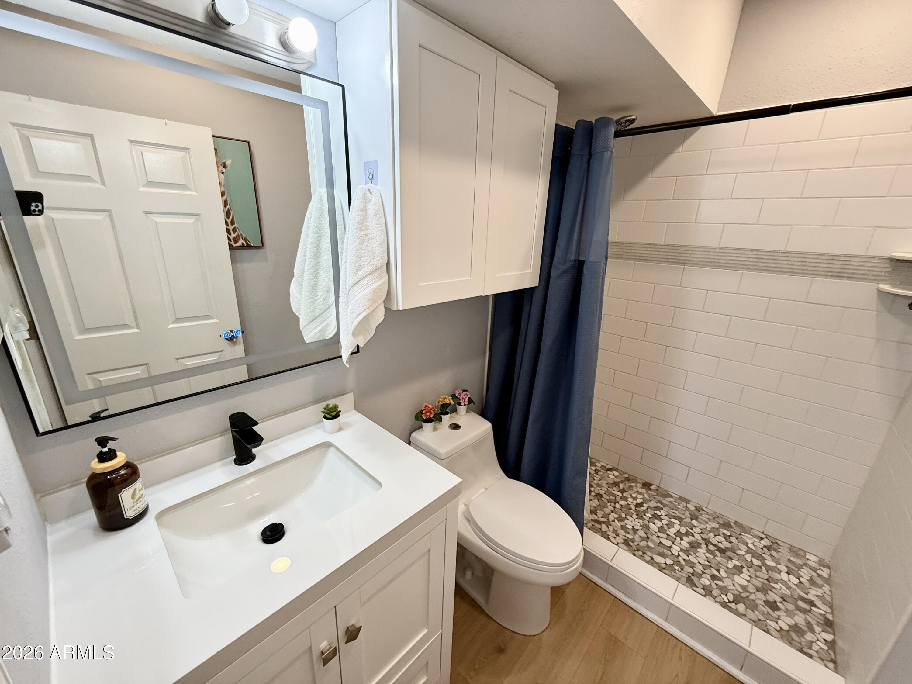 UNIVERSITY ADDITION - Residential