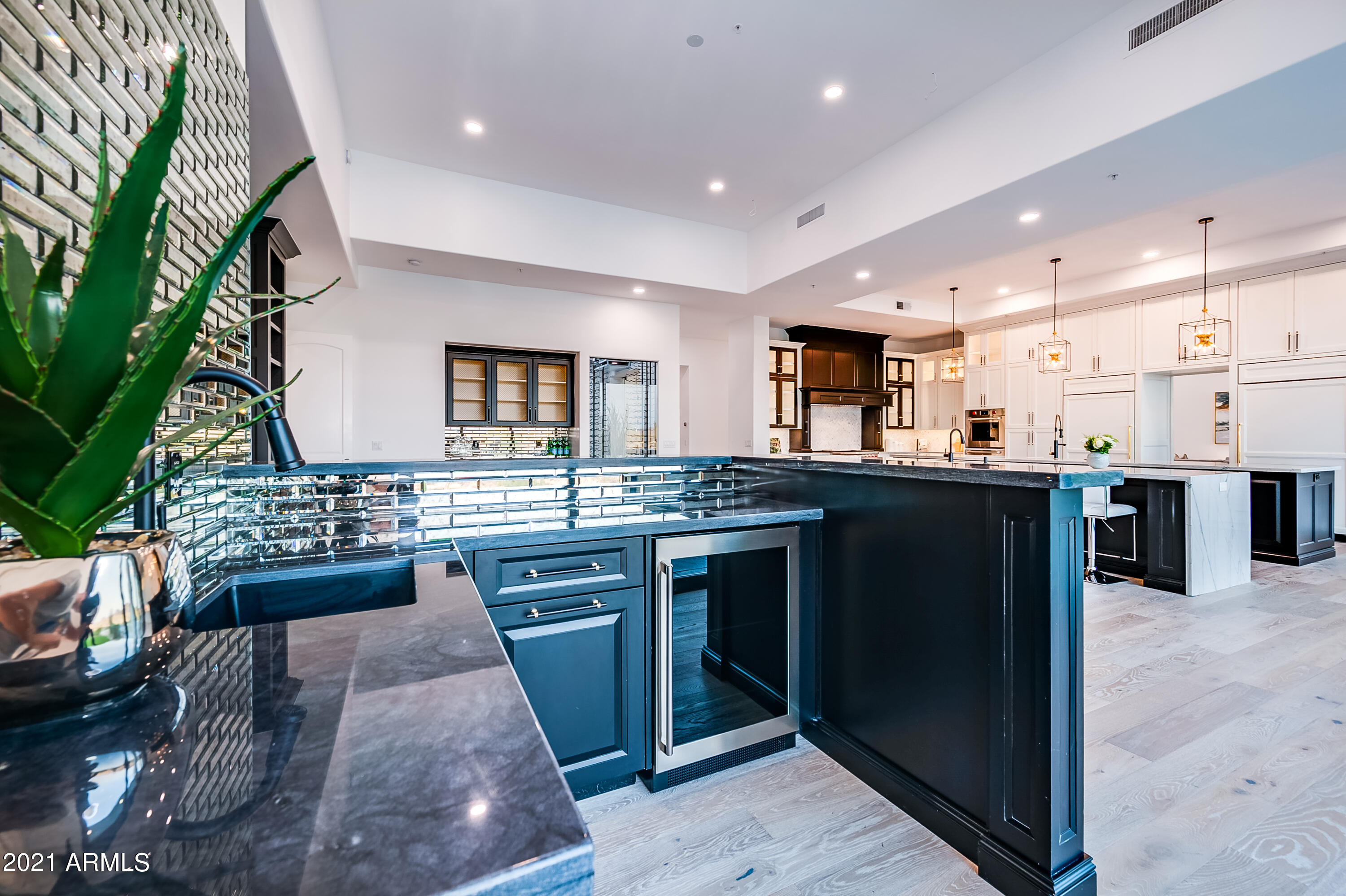 LOS DIAMANTES - Residential