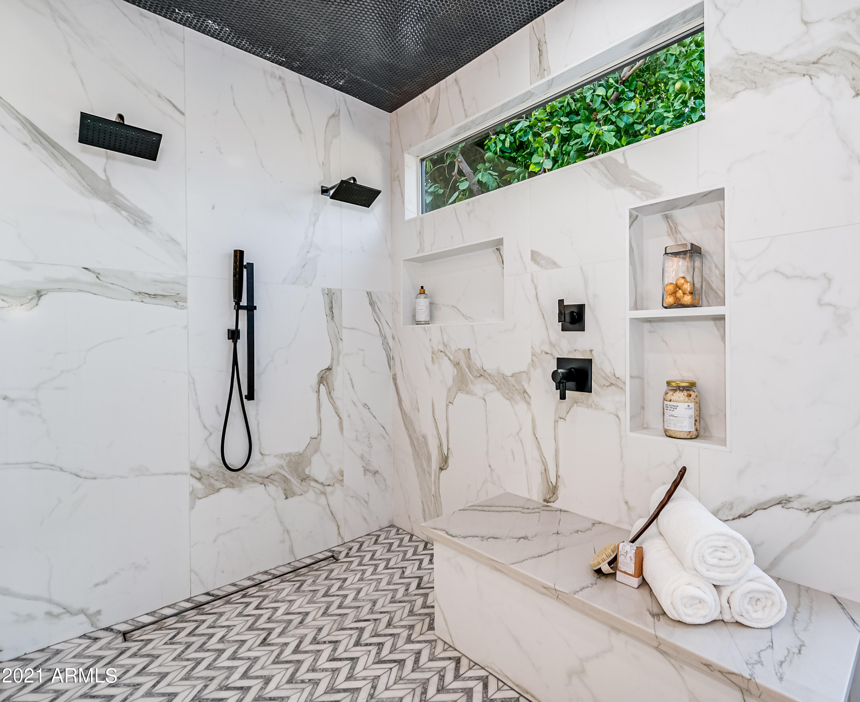 LOS DIAMANTES - Residential