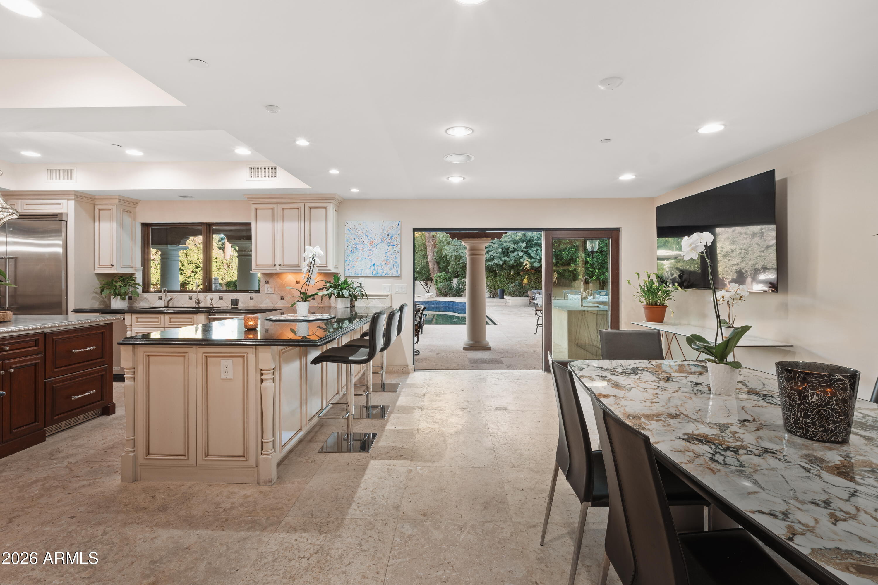 LA PLACE UNIT 1 - Residential