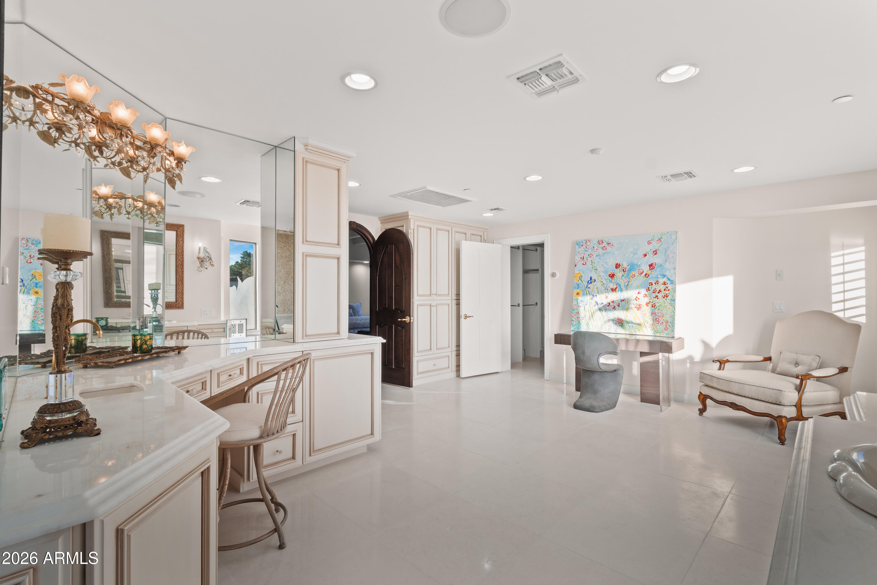LA PLACE UNIT 1 - Residential
