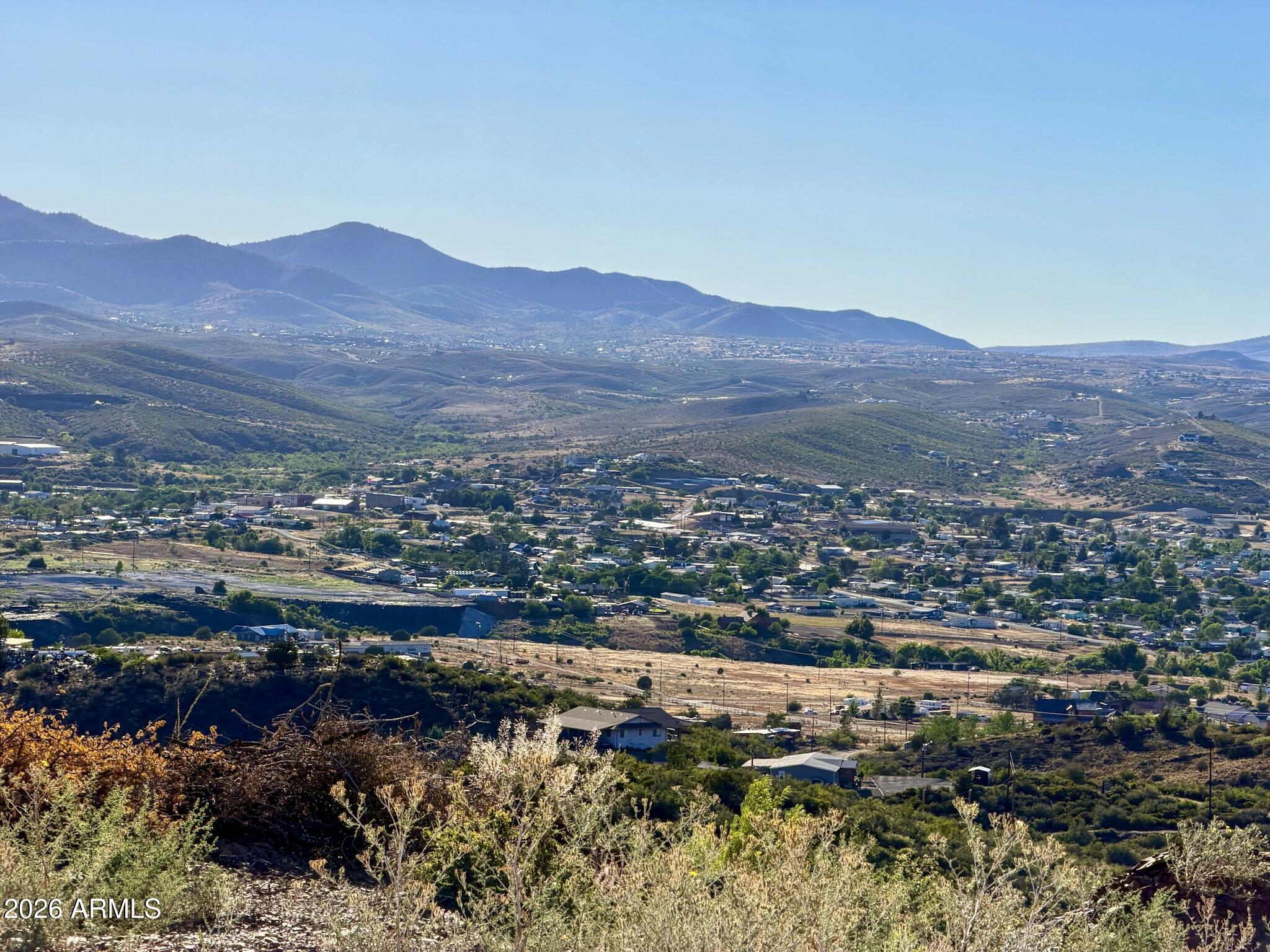 Unparalleled VIEWS from this Humboldt property! Located a short drive off of the highway with power available and level building envelope, Build your dream home or high country getaway on this very private lot with good roads and very close to all amenities such as shopping and dining. Lots this buildable, easy to access and with views this amazing are one of a kind.