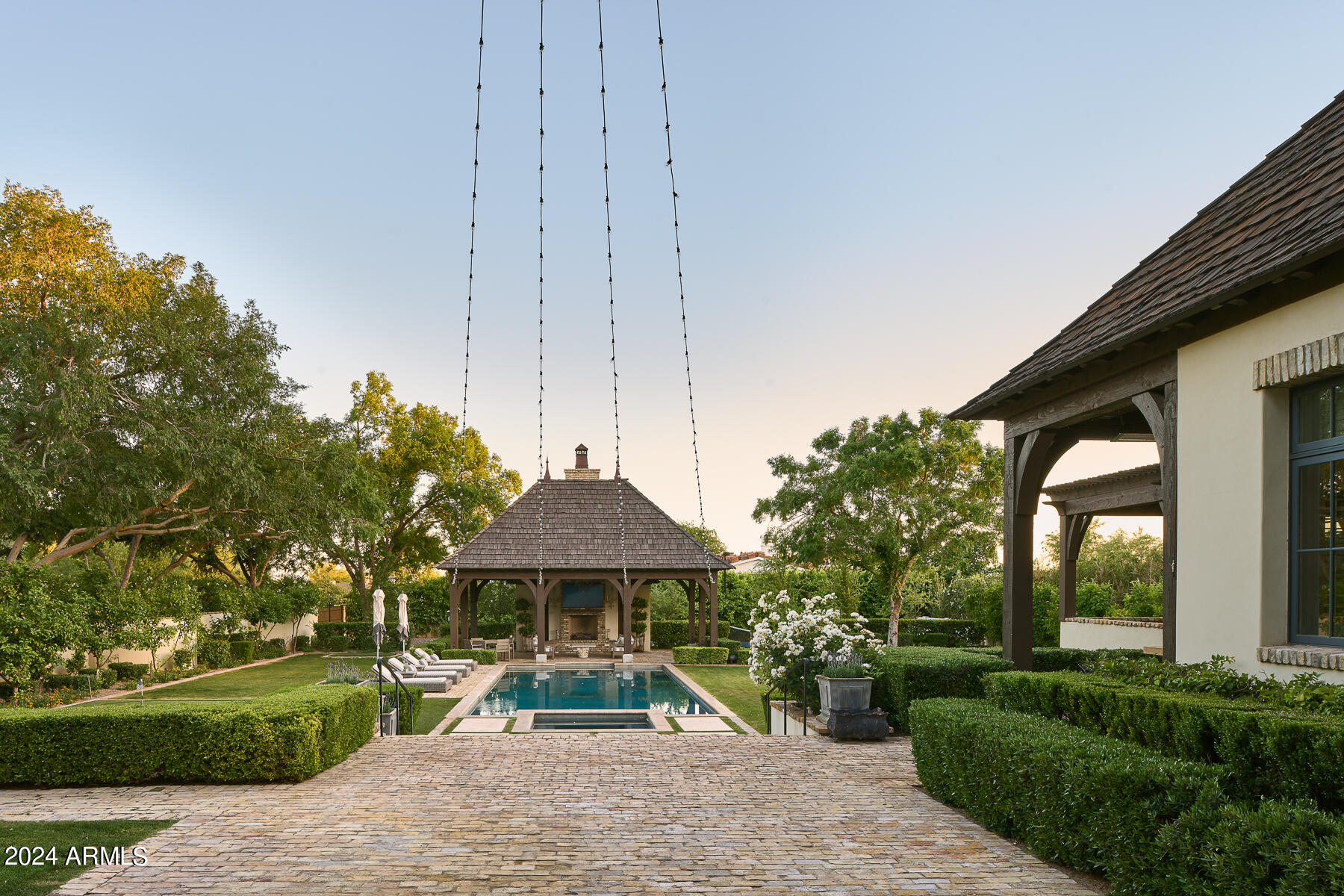 JOKAKE ESTATES - Residential