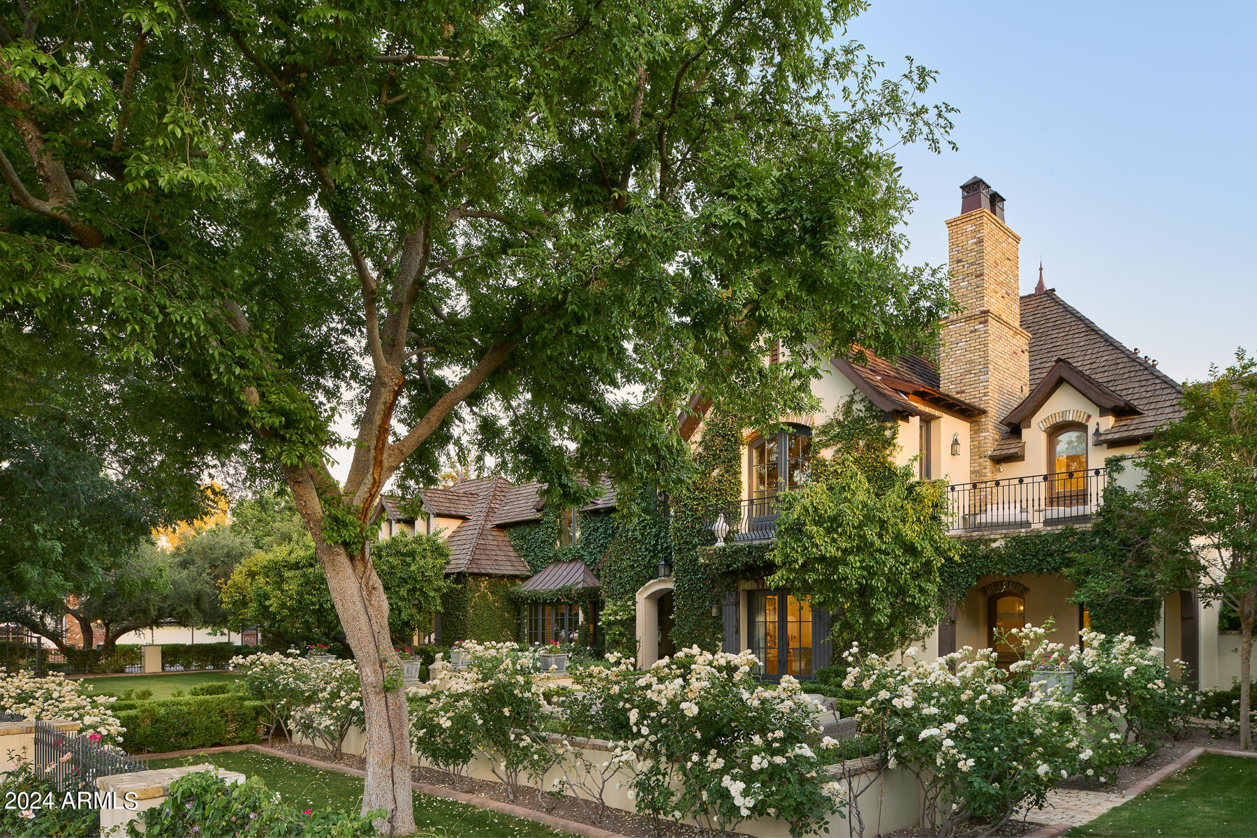JOKAKE ESTATES - Residential