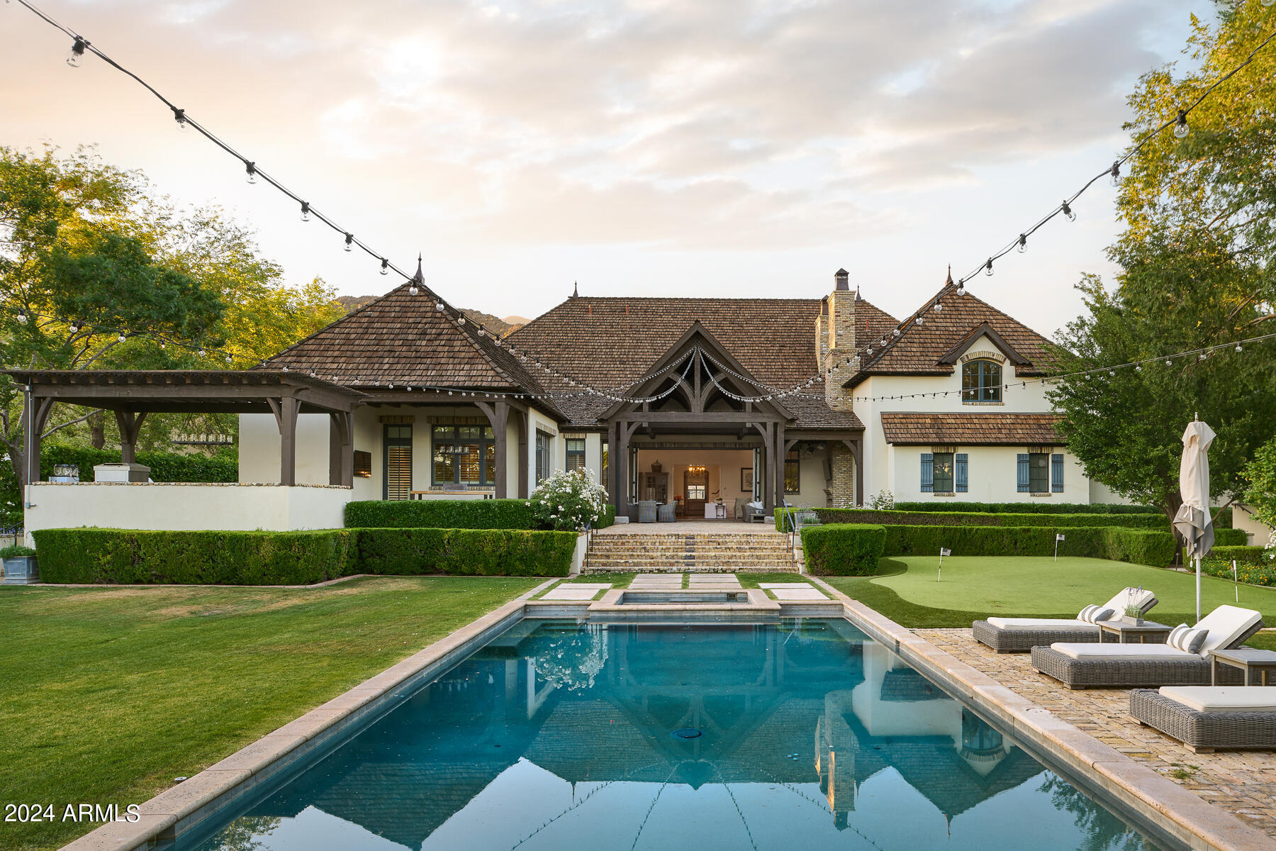 JOKAKE ESTATES - Residential