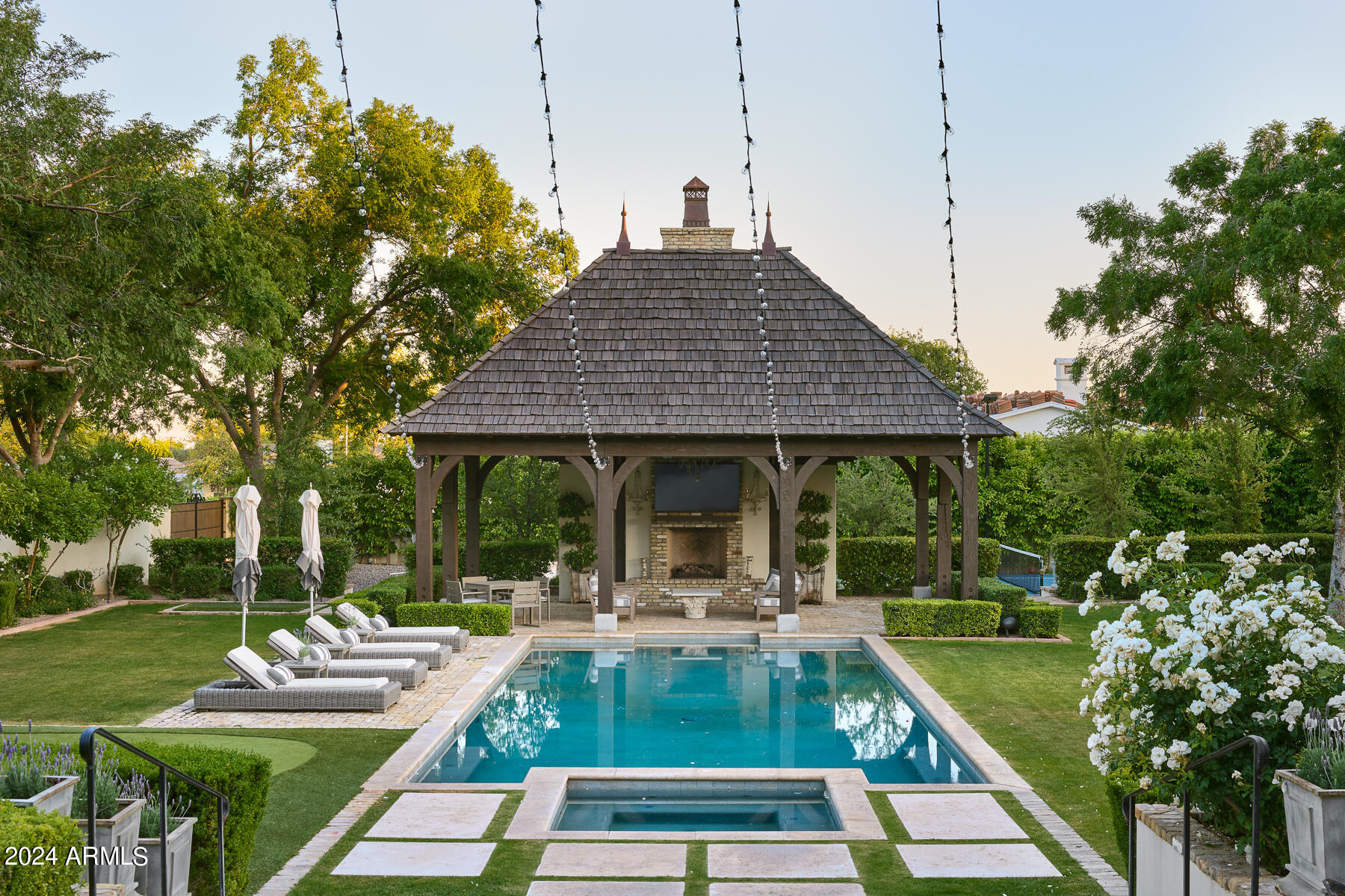 JOKAKE ESTATES - Residential