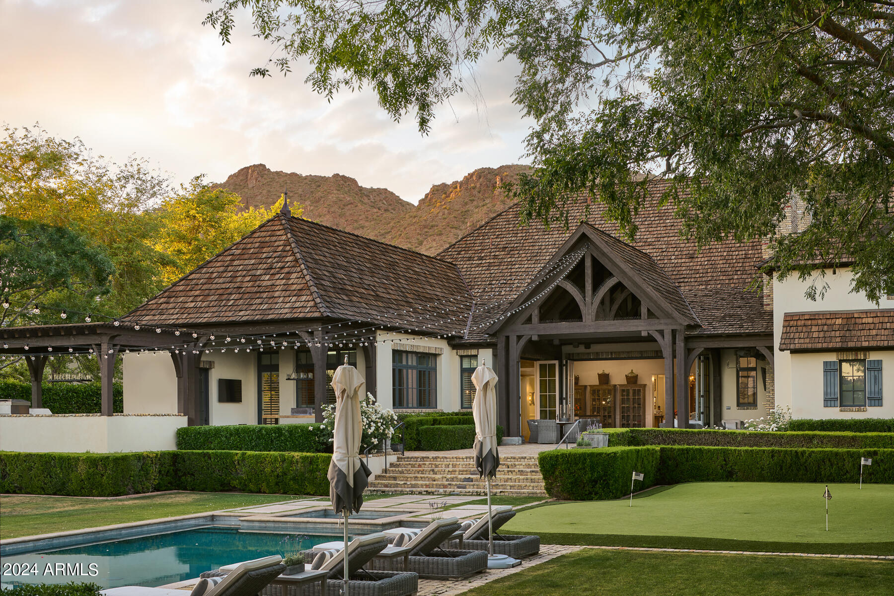 JOKAKE ESTATES - Residential