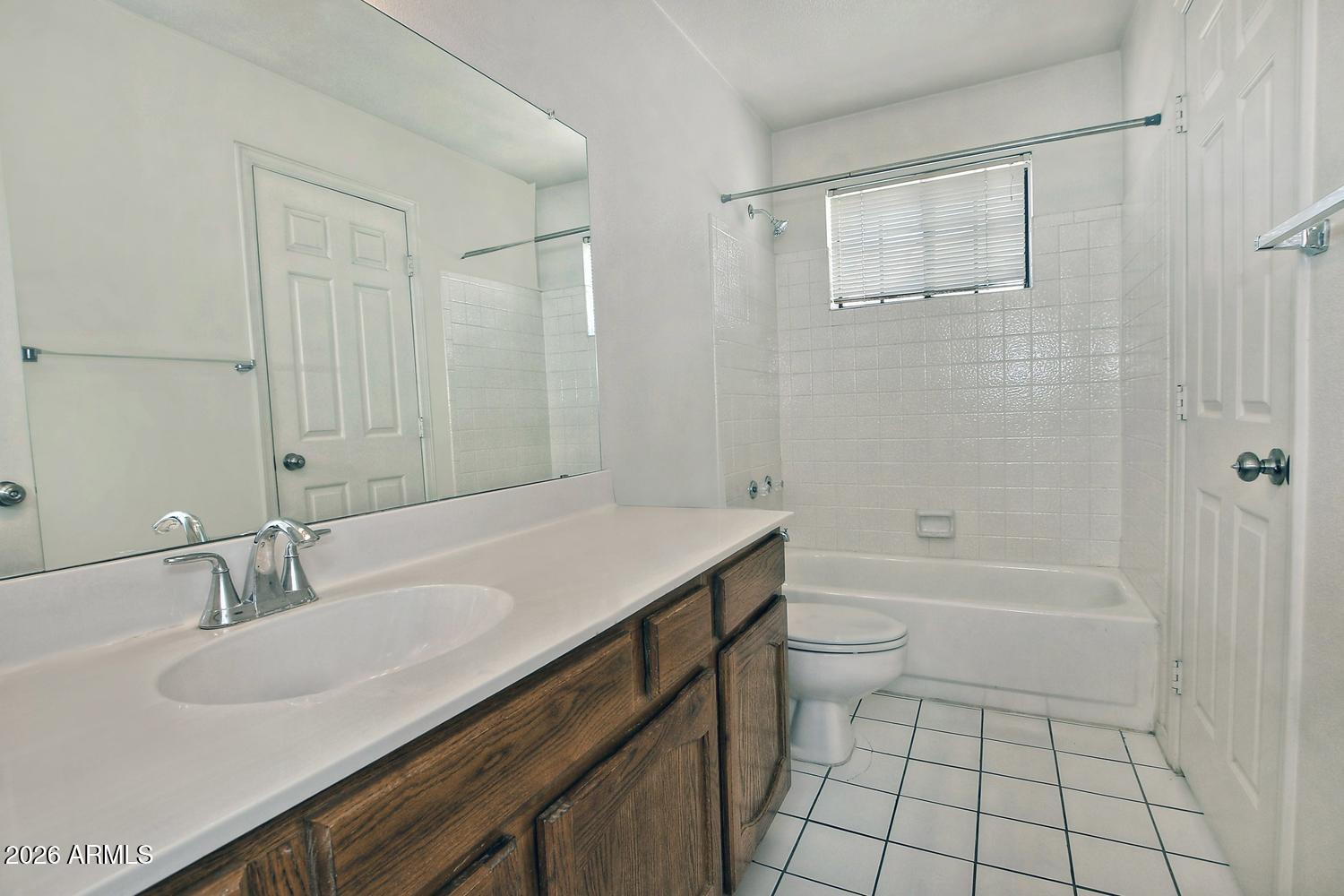 LA CONTESSA SECOND AMD - Residential Lease