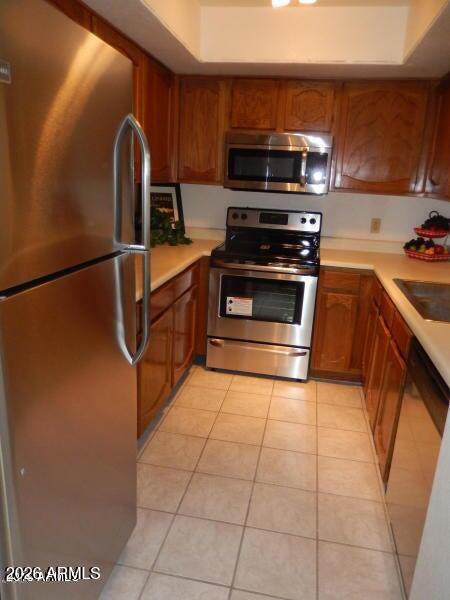 LA CONTESSA SECOND AMD - Residential Lease