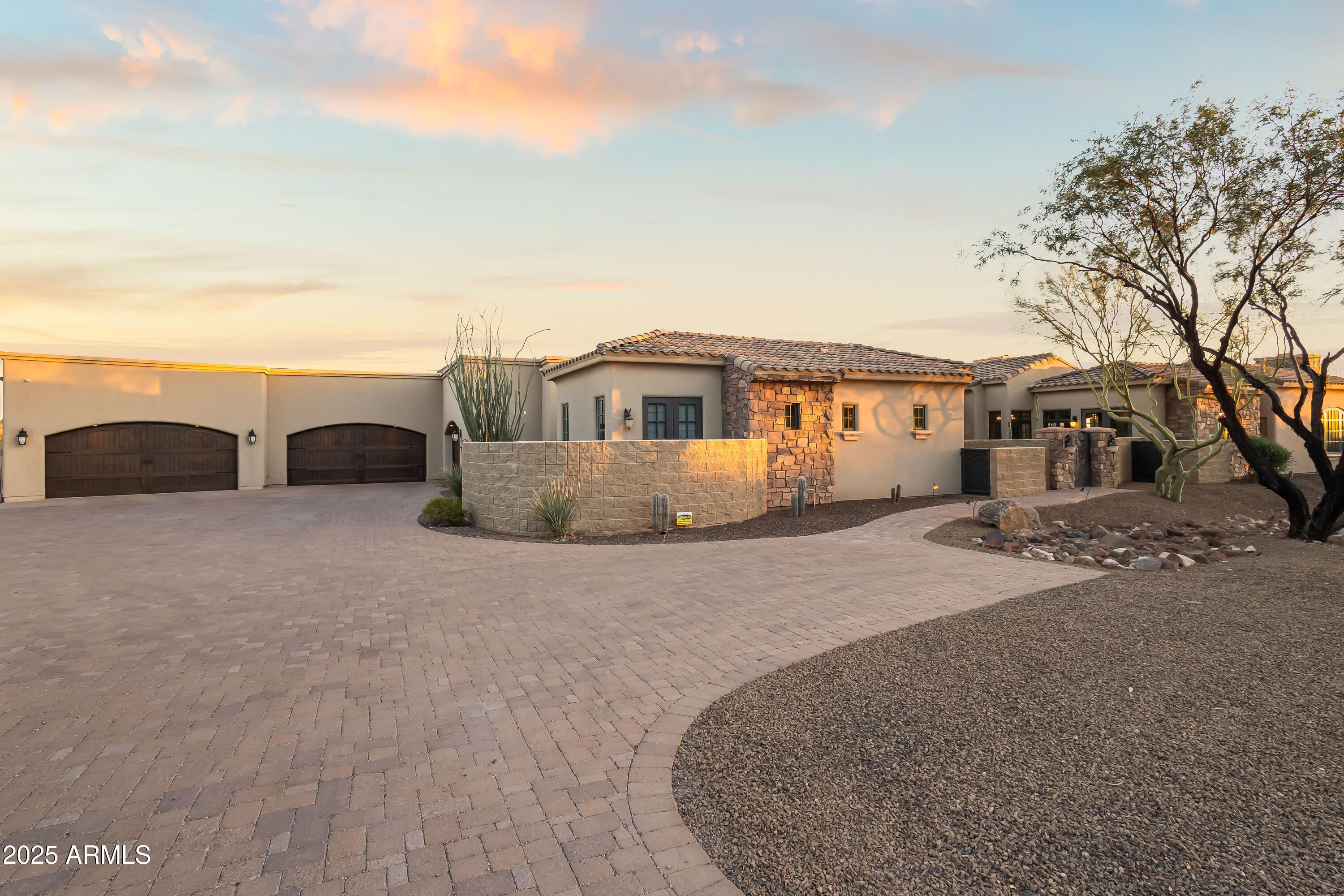SCOTTSDALE MOUNTAIN ESTATES UNIT ONE - Residential