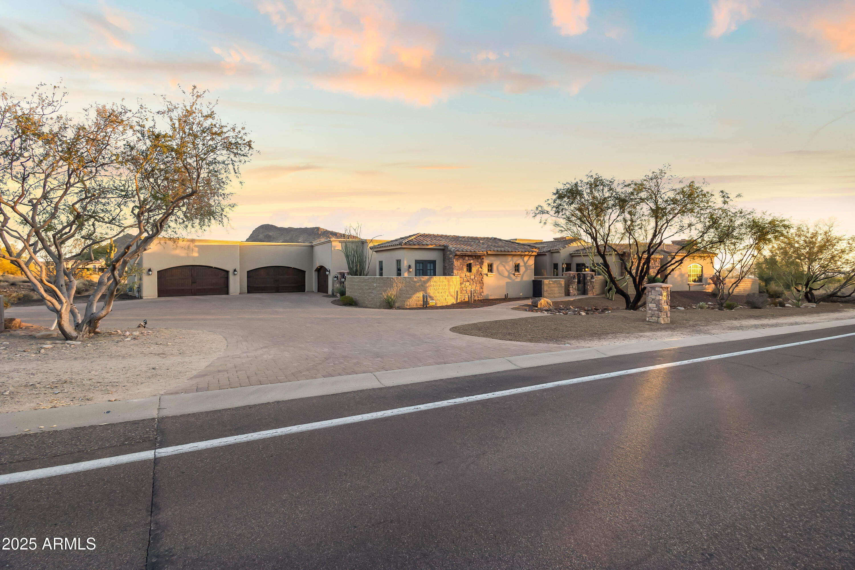 SCOTTSDALE MOUNTAIN ESTATES UNIT ONE - Residential