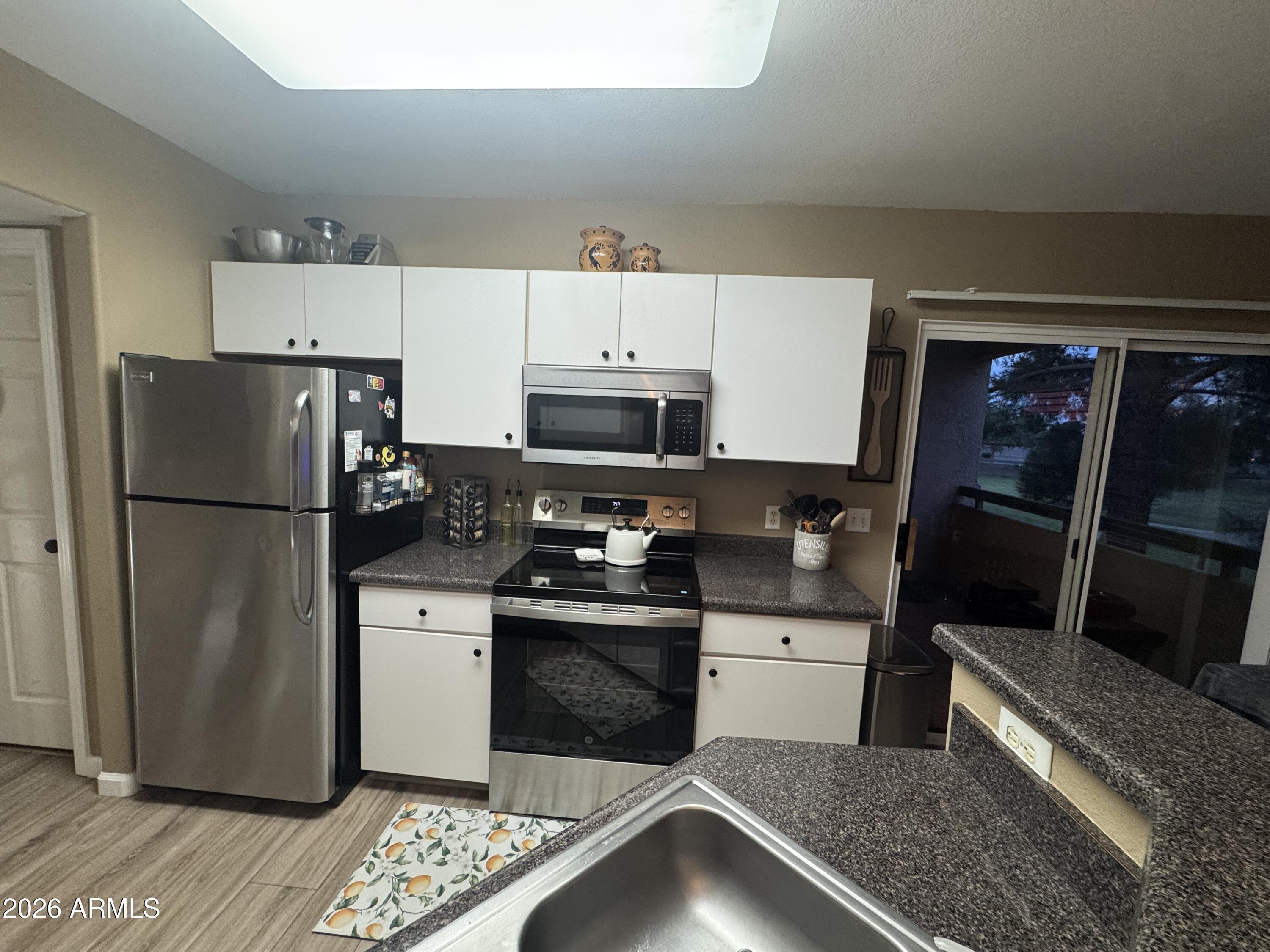 IKON HAYFIELD CONDOMINIUM - Residential