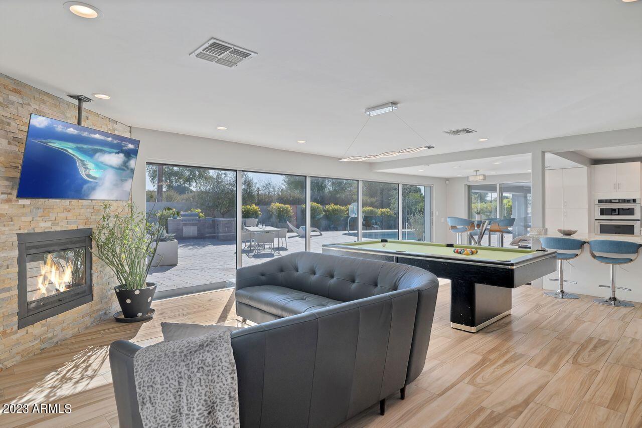 DEL RAY ESTATES - Residential
