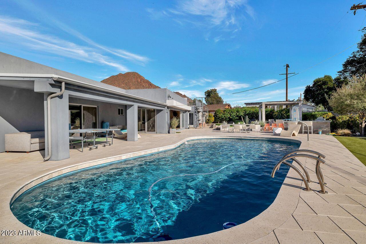 DEL RAY ESTATES - Residential