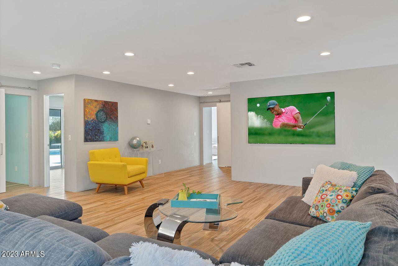 DEL RAY ESTATES - Residential