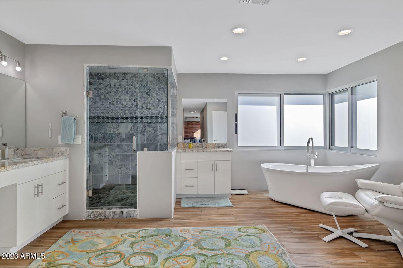 DEL RAY ESTATES - Residential