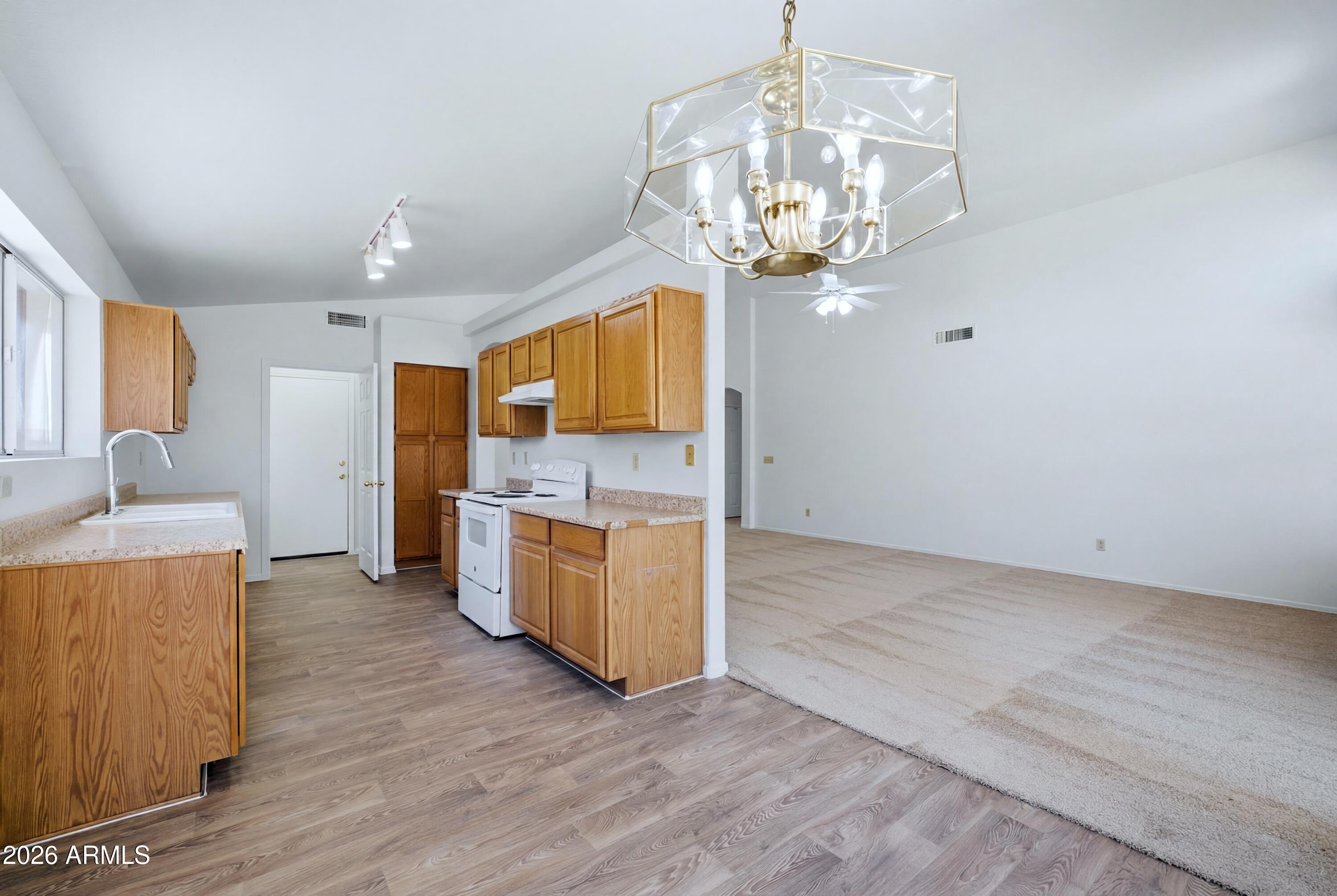CHELSEA POINT LOT 1-226 TR A - Residential