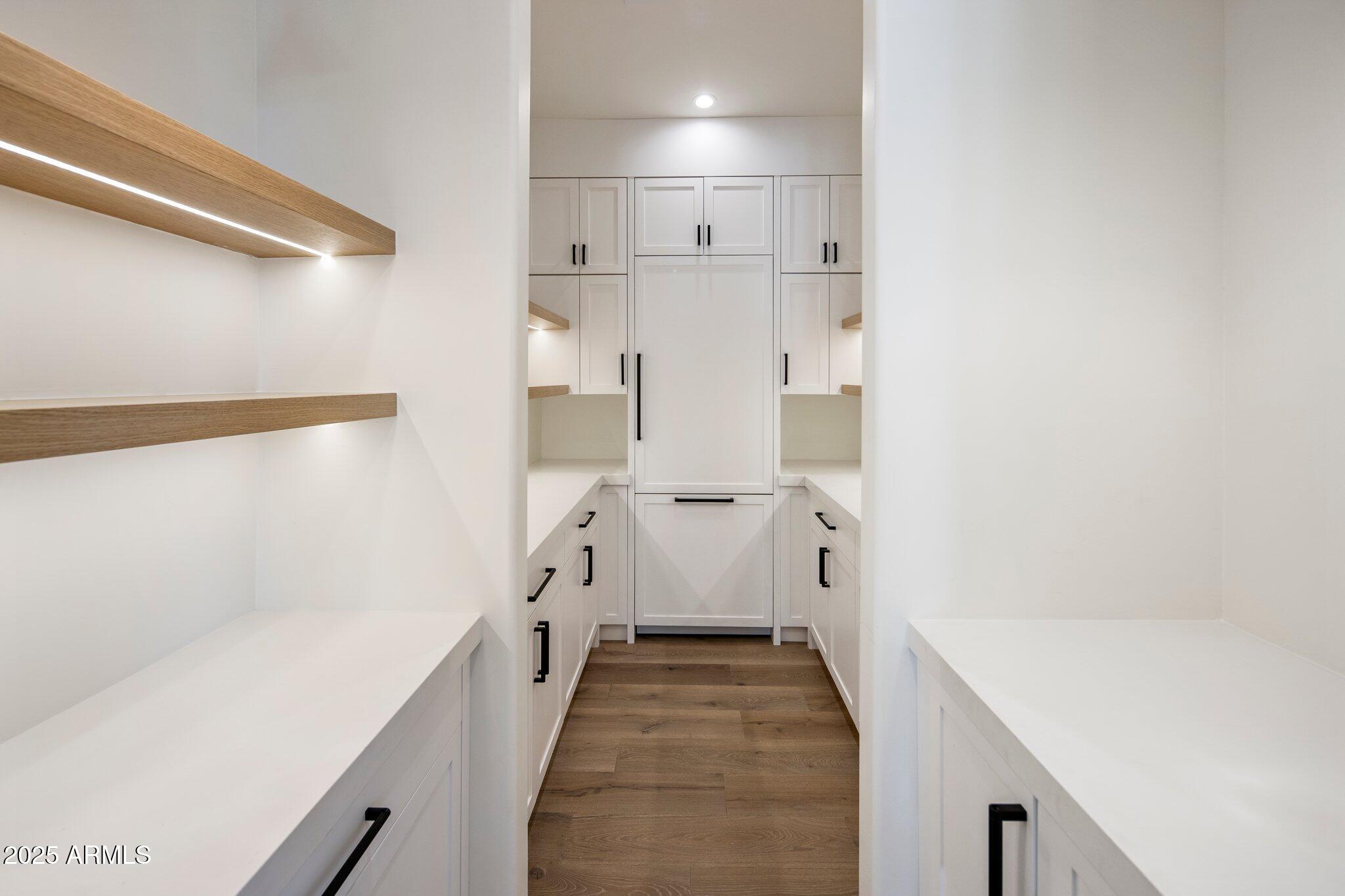 CHENEY MANOR LOT 1-8 - Residential