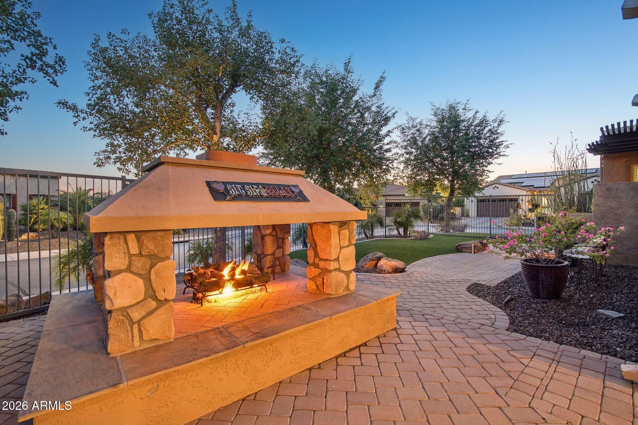 TRILOGY AT VISTANCIA - Residential