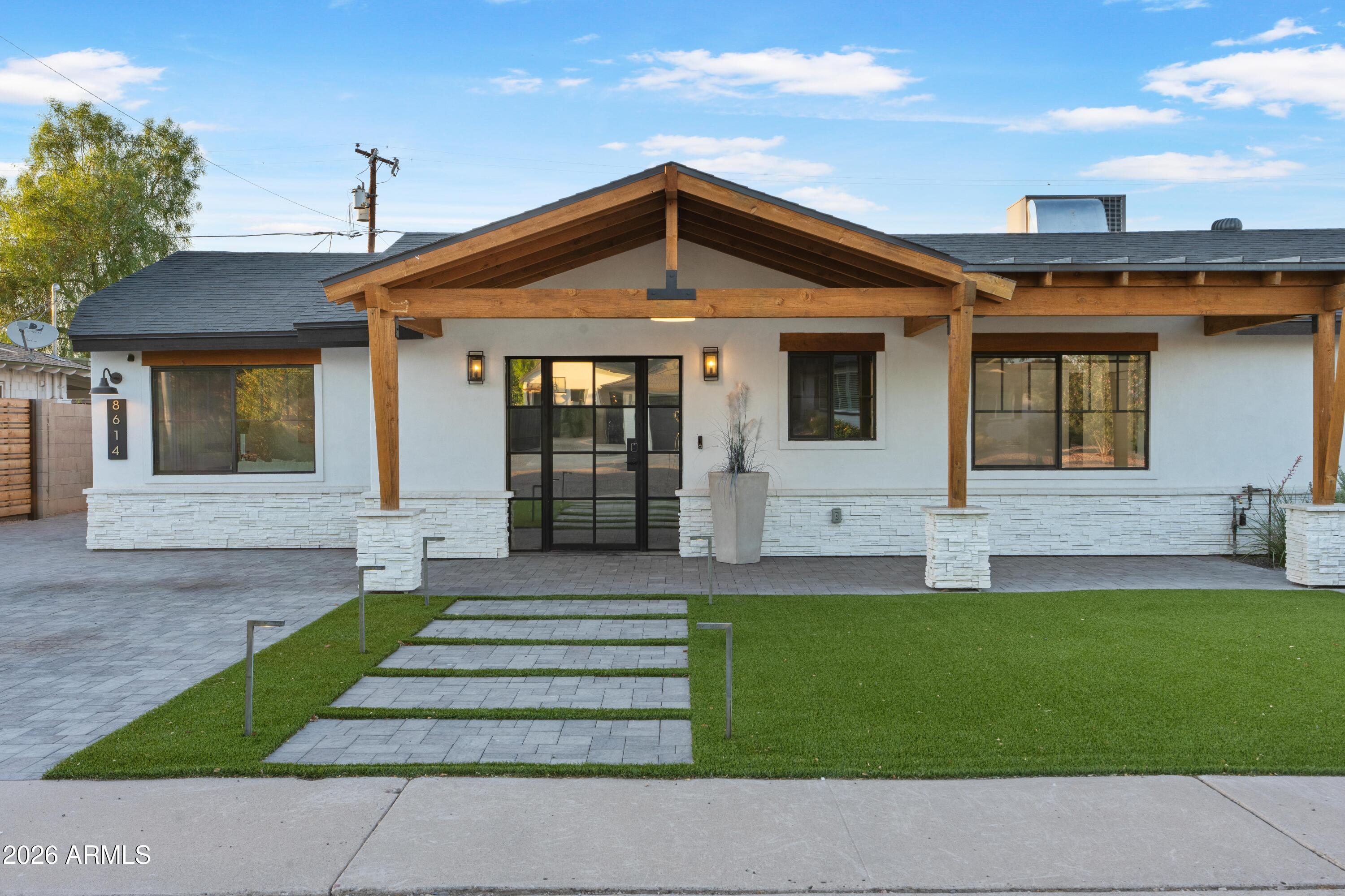 SCOTTSDALE ESTATES 14 LOTS 1845-1925 - Residential Lease