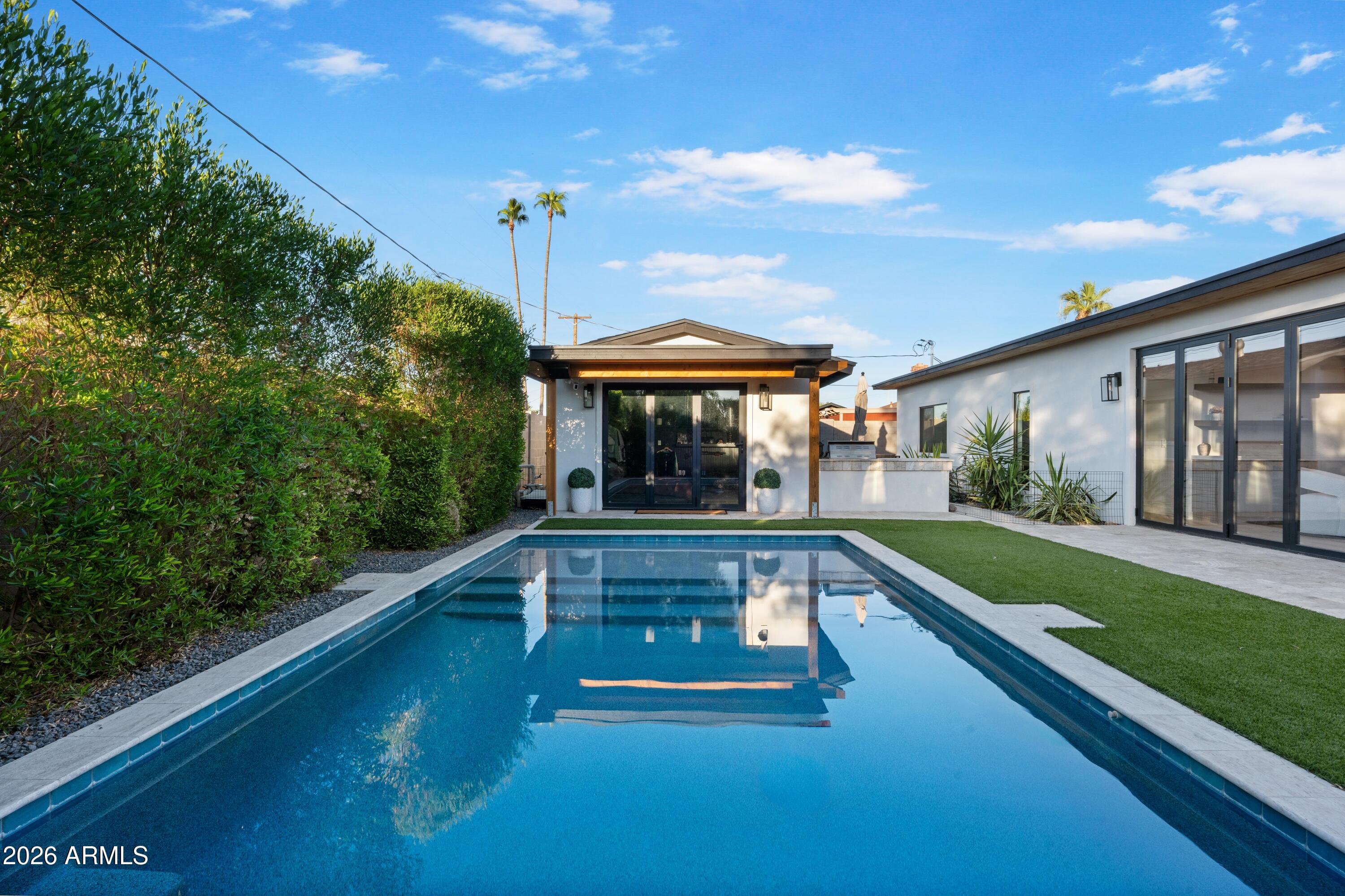 SCOTTSDALE ESTATES 14 LOTS 1845-1925 - Residential Lease