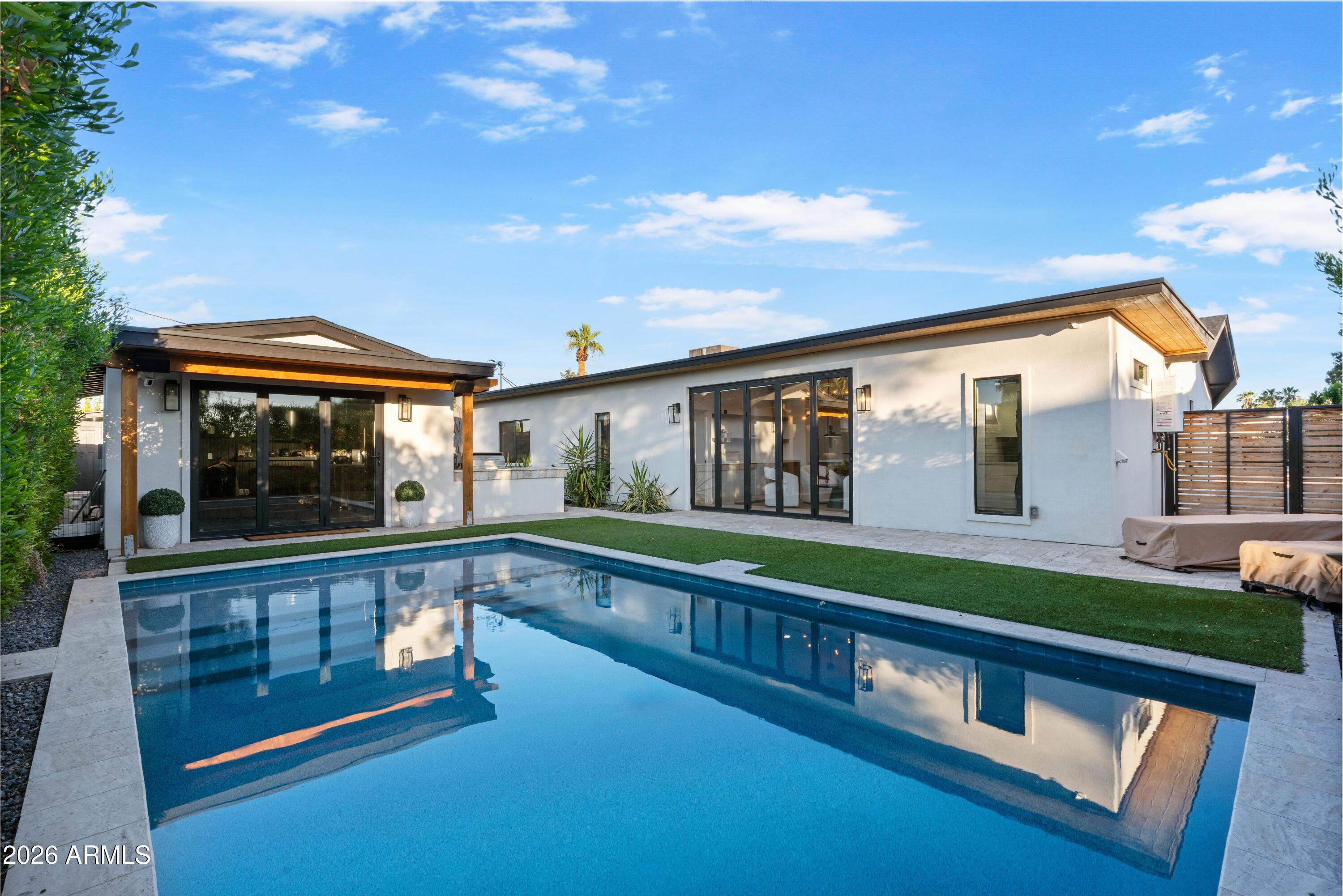 SCOTTSDALE ESTATES 14 LOTS 1845-1925 - Residential Lease