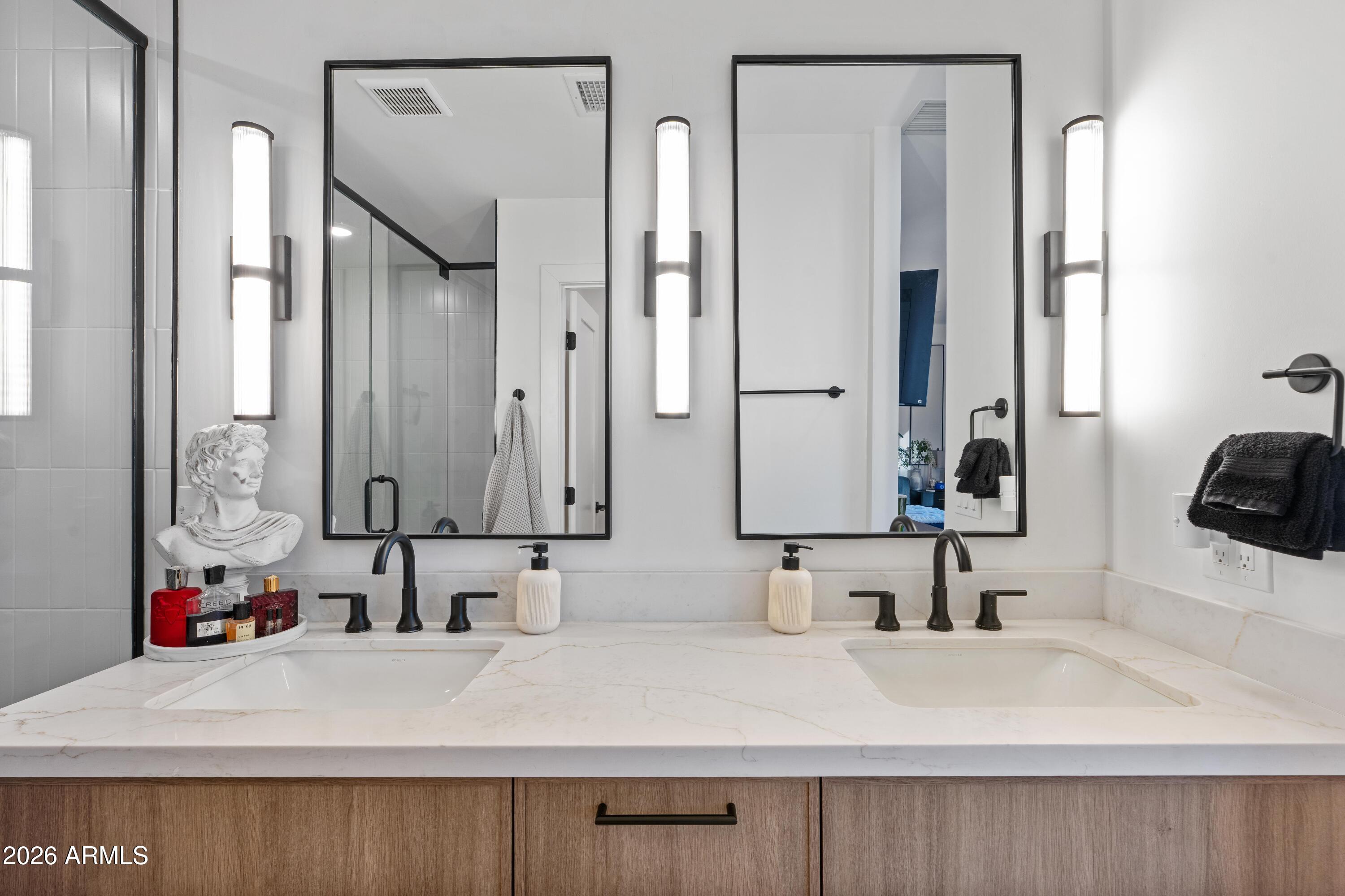 SCOTTSDALE ESTATES 14 LOTS 1845-1925 - Residential Lease