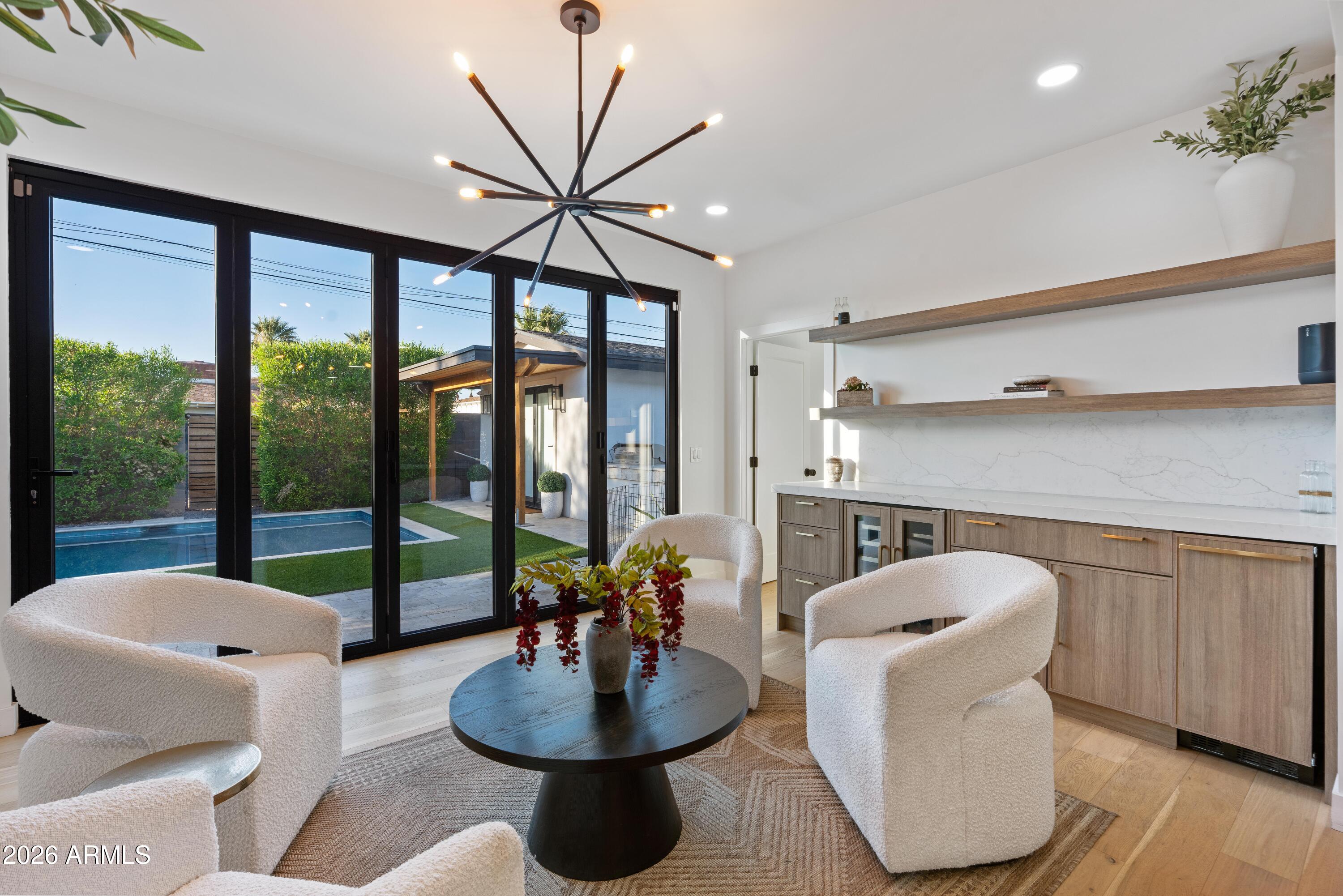 SCOTTSDALE ESTATES 14 LOTS 1845-1925 - Residential Lease