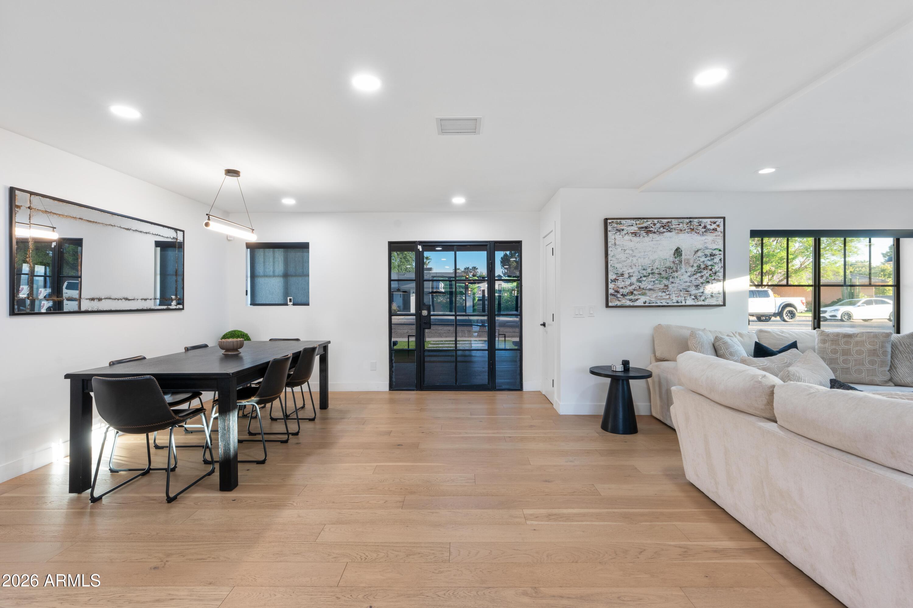 SCOTTSDALE ESTATES 14 LOTS 1845-1925 - Residential Lease