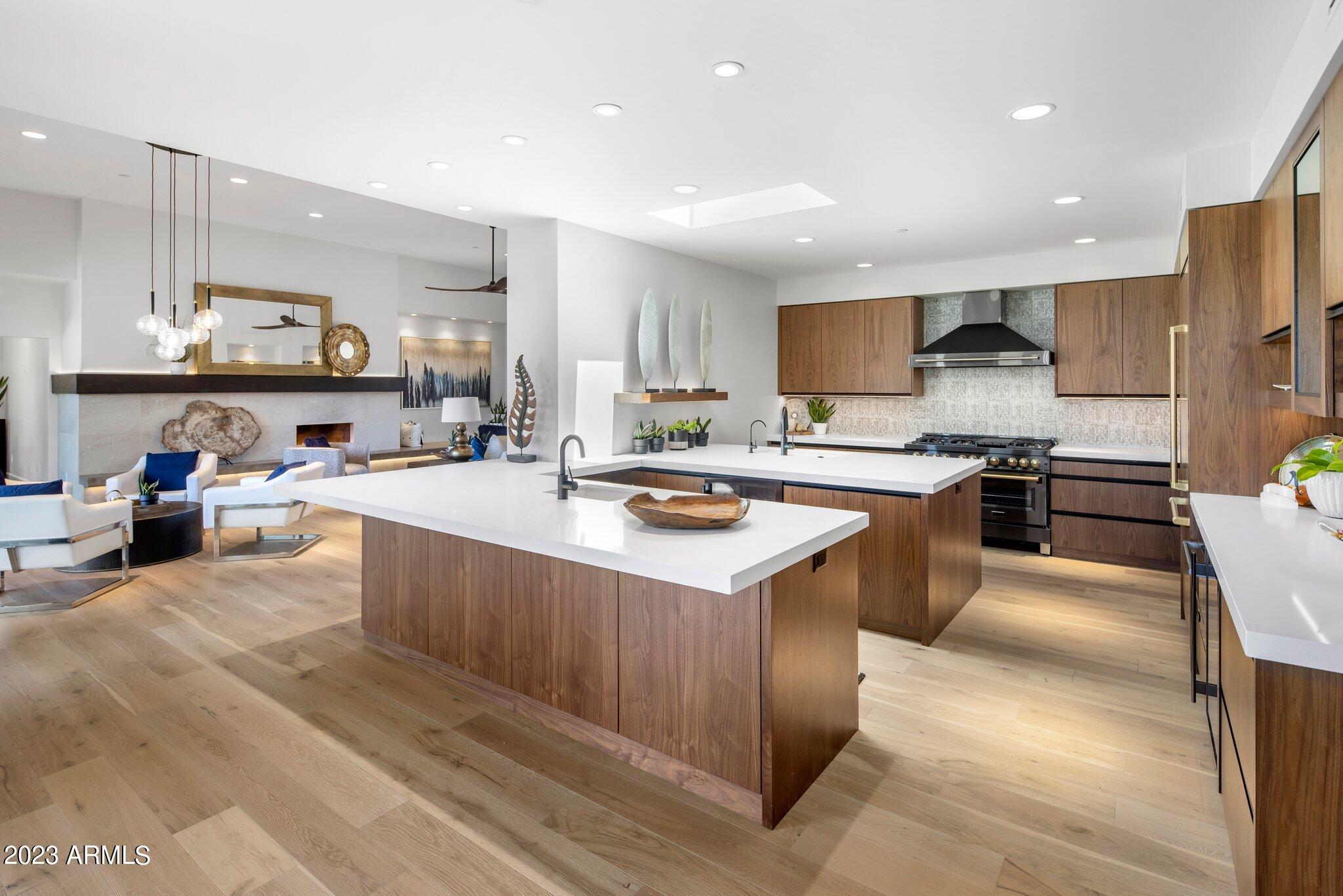 PINNACLE PEAK COUNTRY CLUB - Residential