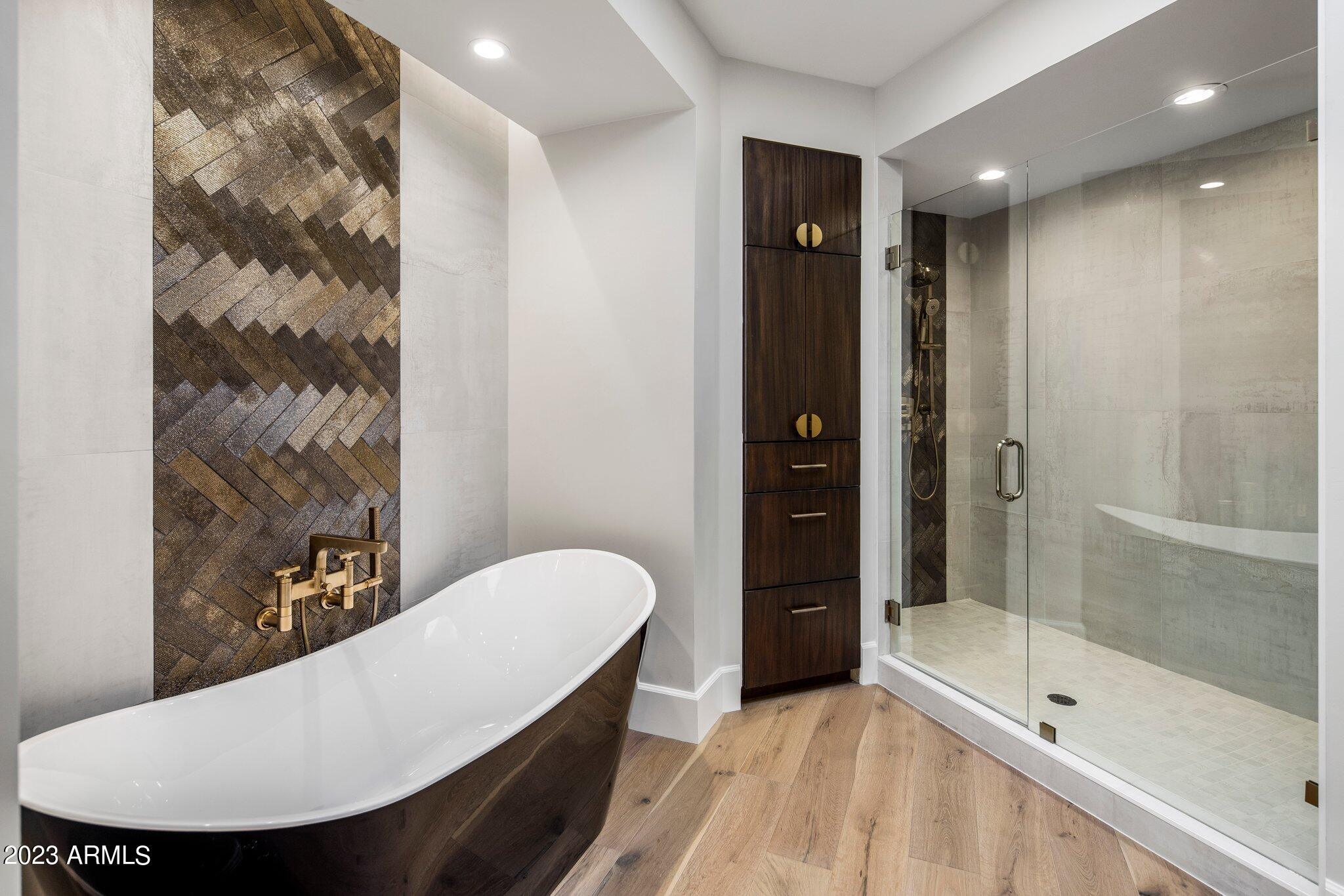 PINNACLE PEAK COUNTRY CLUB - Residential