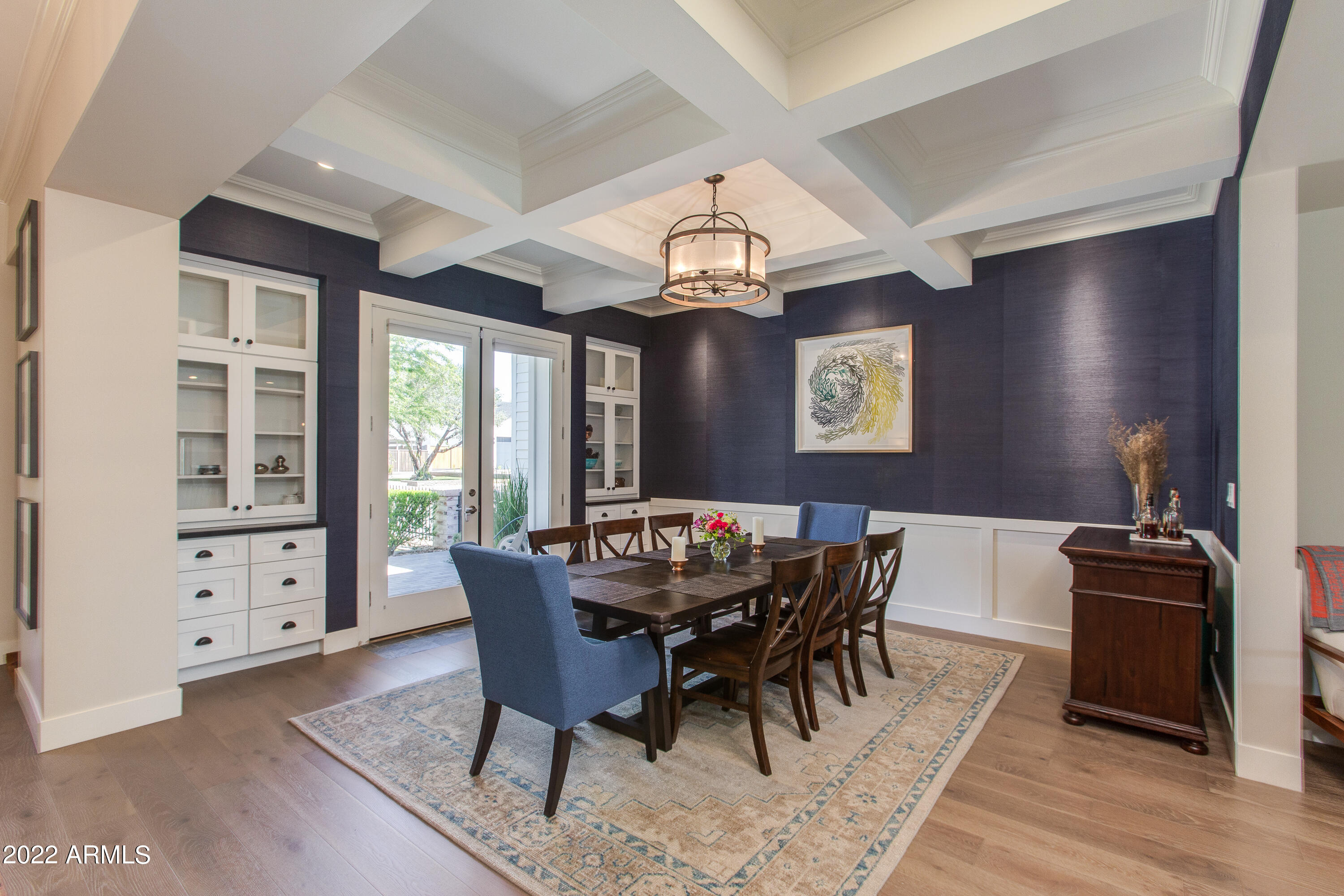 CAMELBACK VILLA - Residential