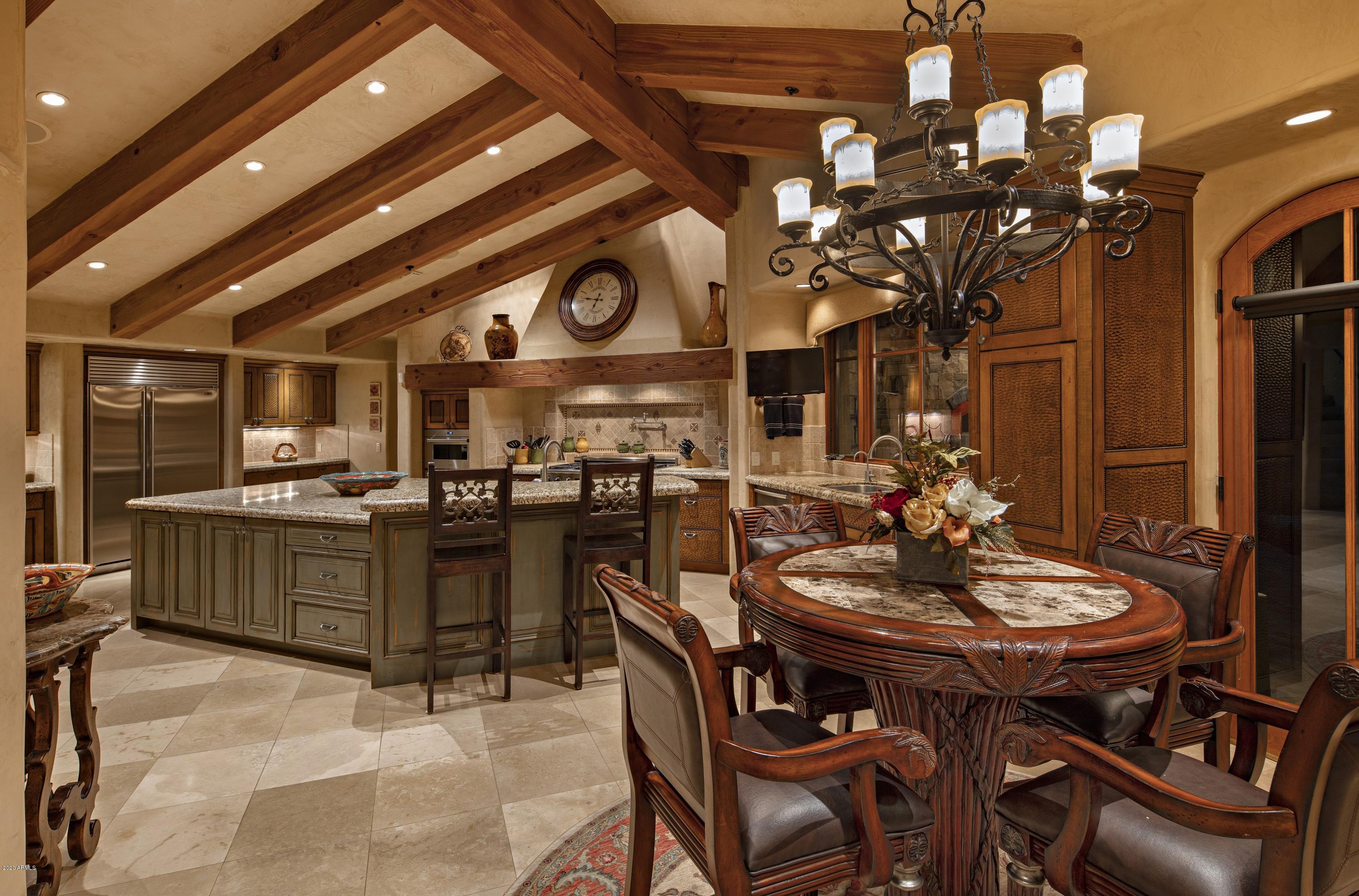 WHISPER ROCK - Residential
